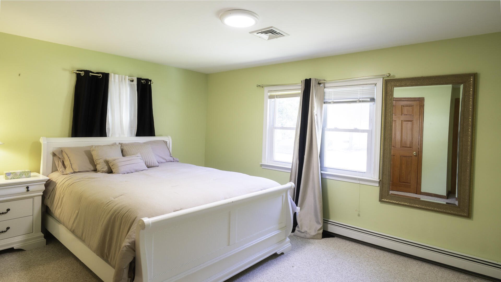 118 Walton Avenue Property Photo 11