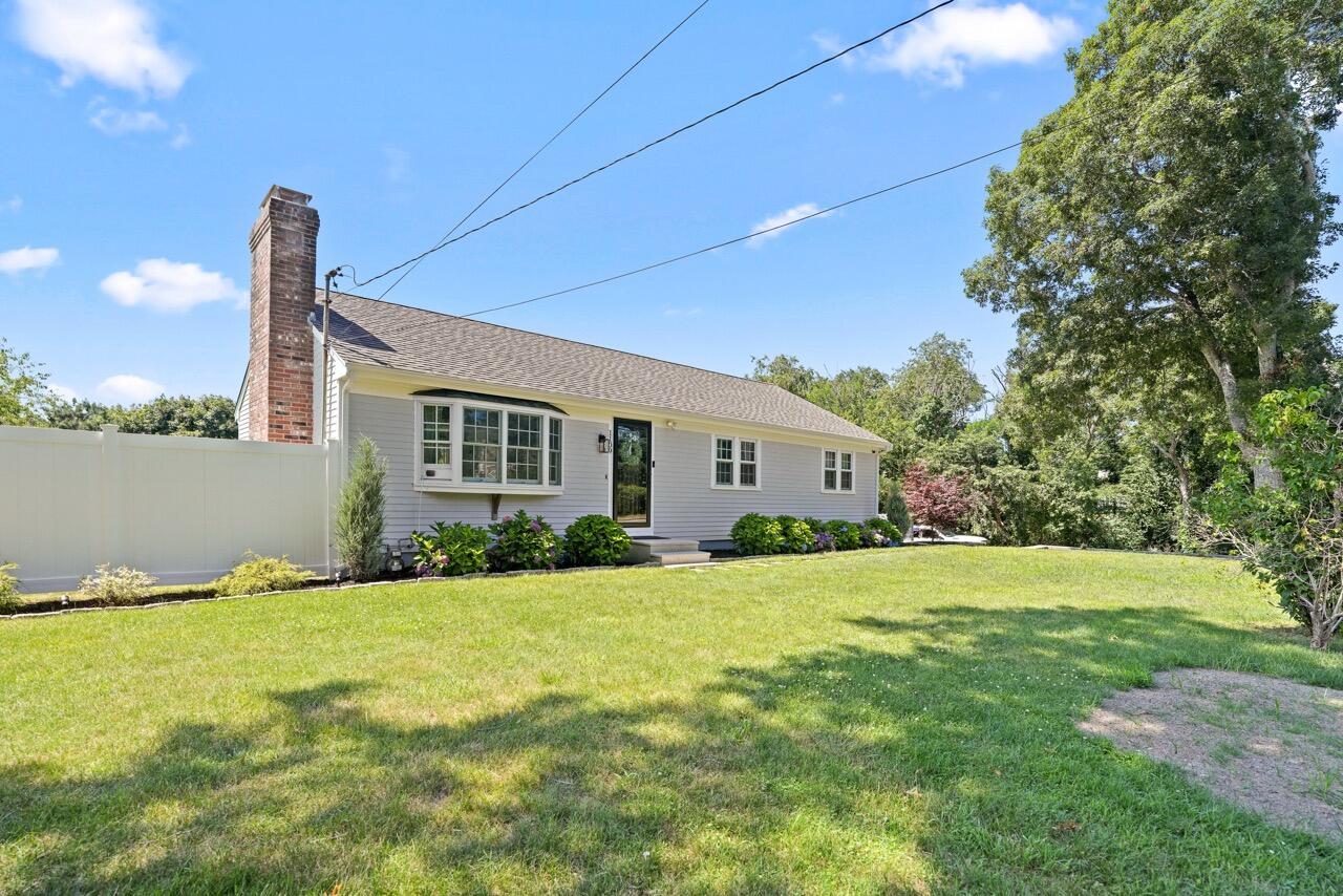 1109 Shootflying Hill Road Property Photo 1