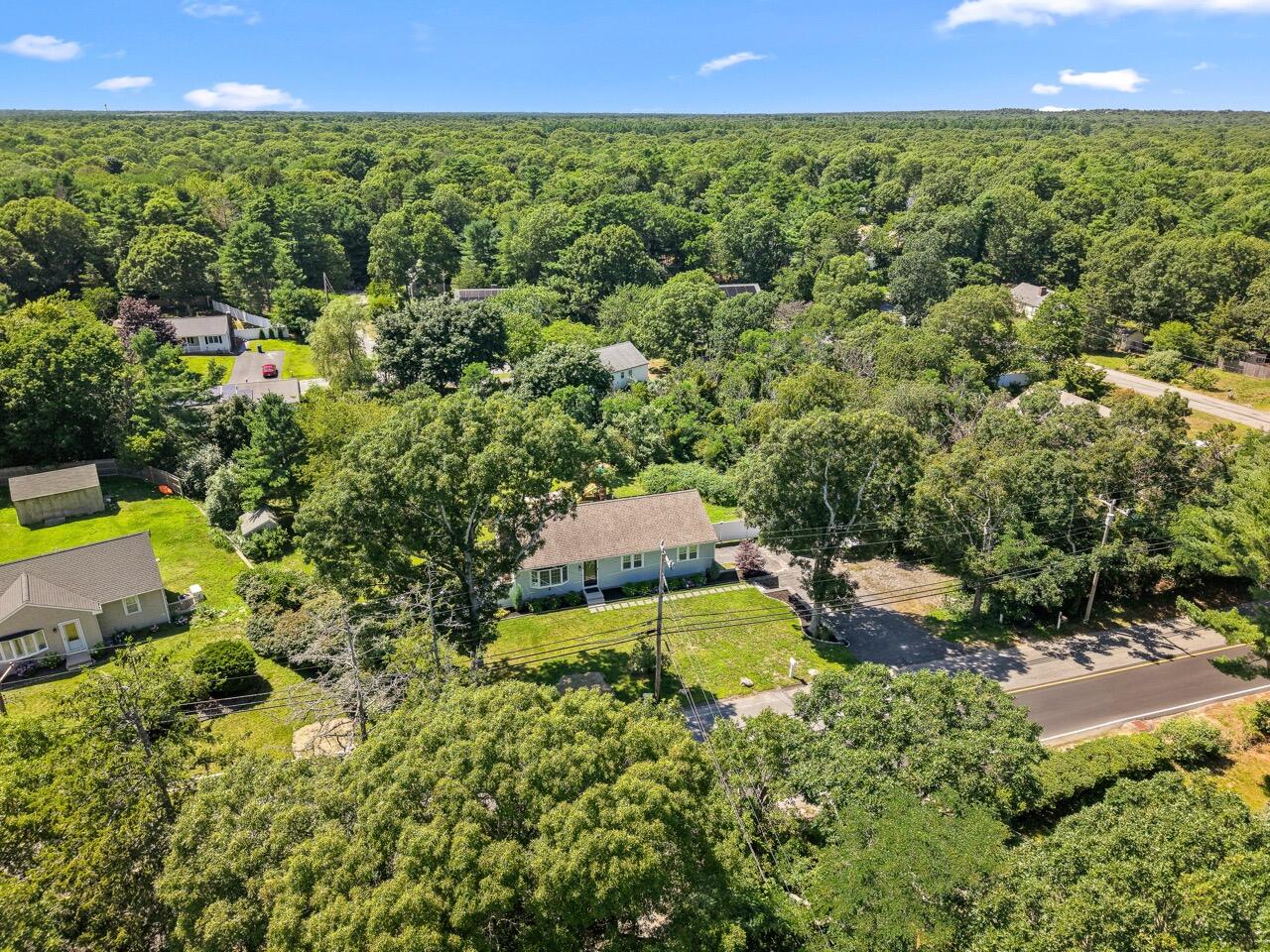 1109 Shootflying Hill Road Property Photo 3