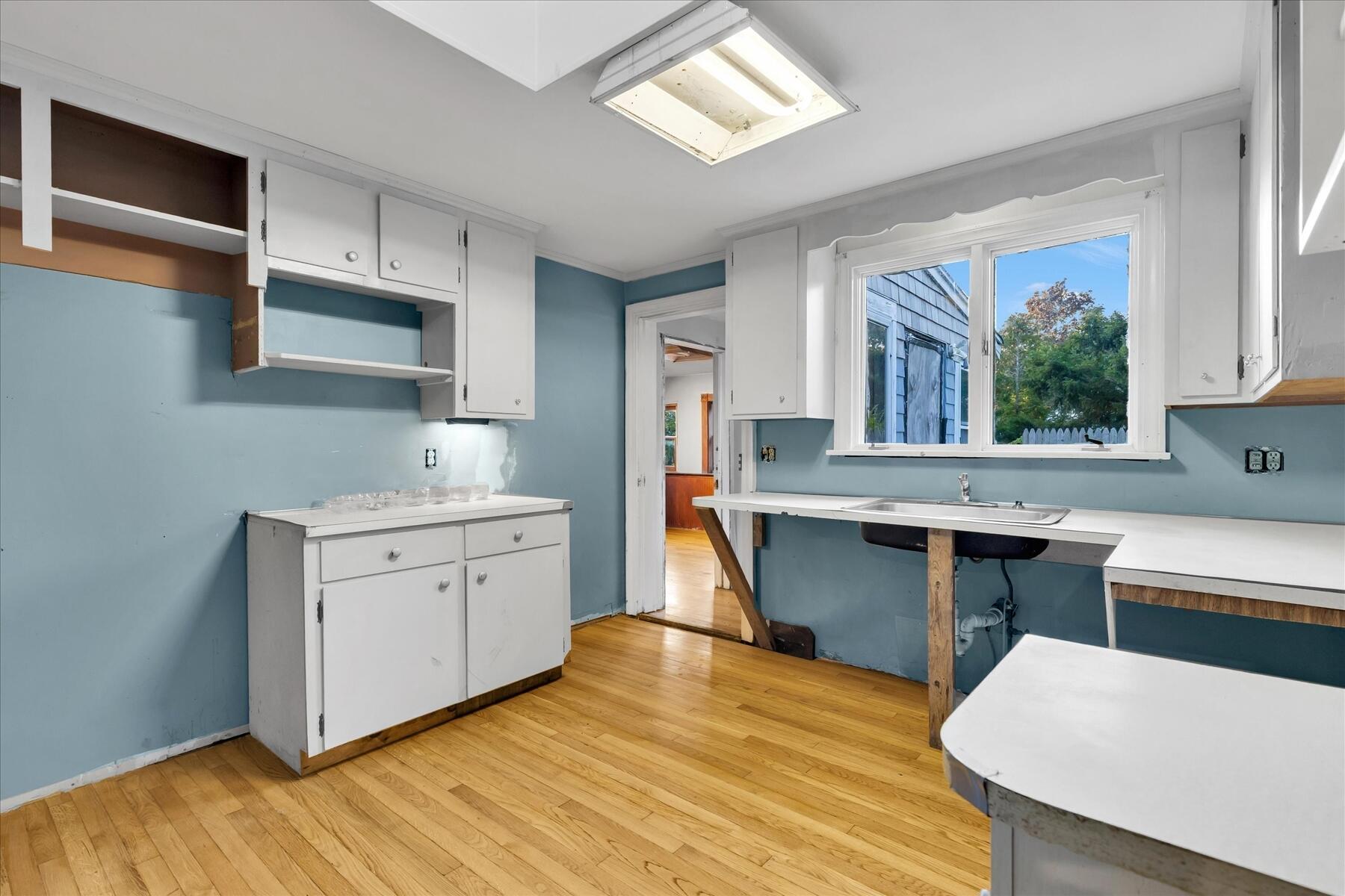 198 Bristol Avenue Property Photo 8
