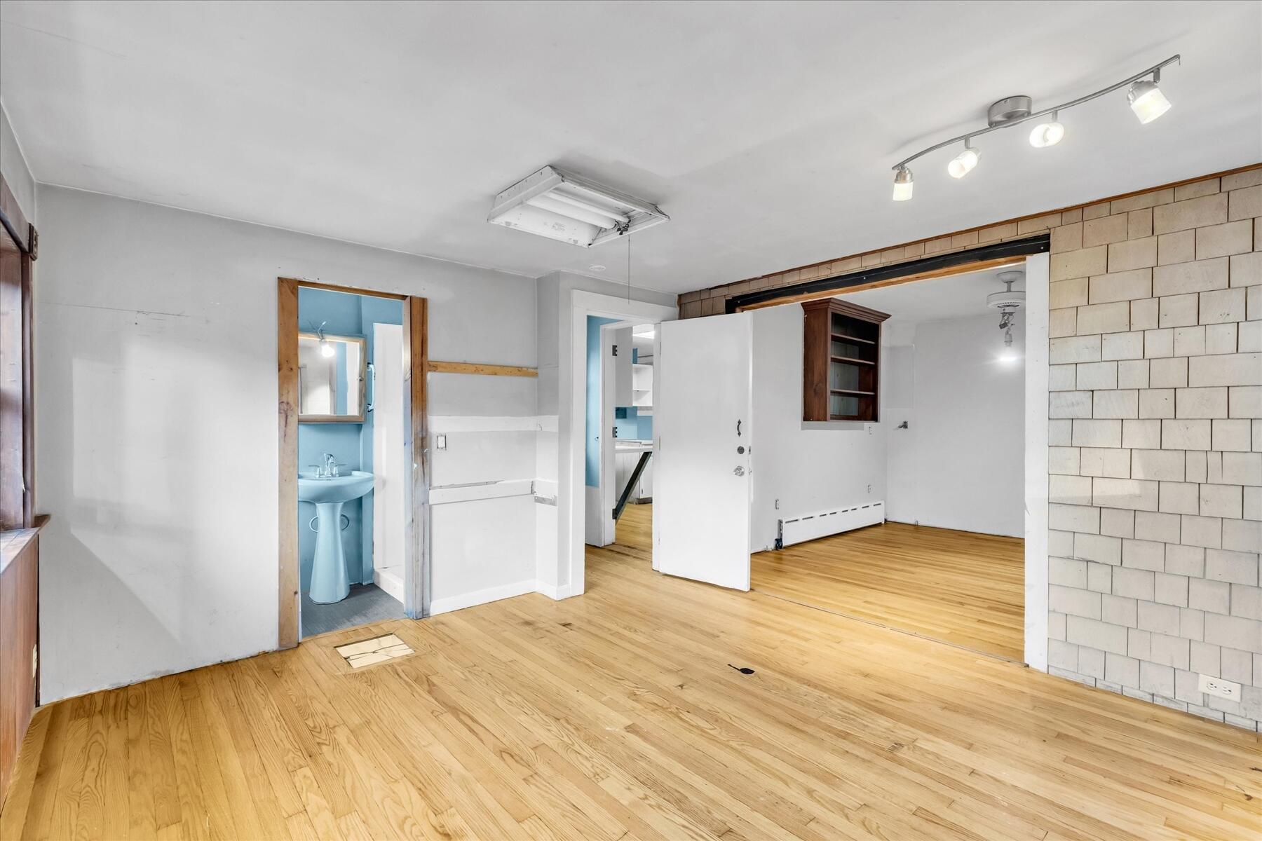 198 Bristol Avenue Property Photo 12
