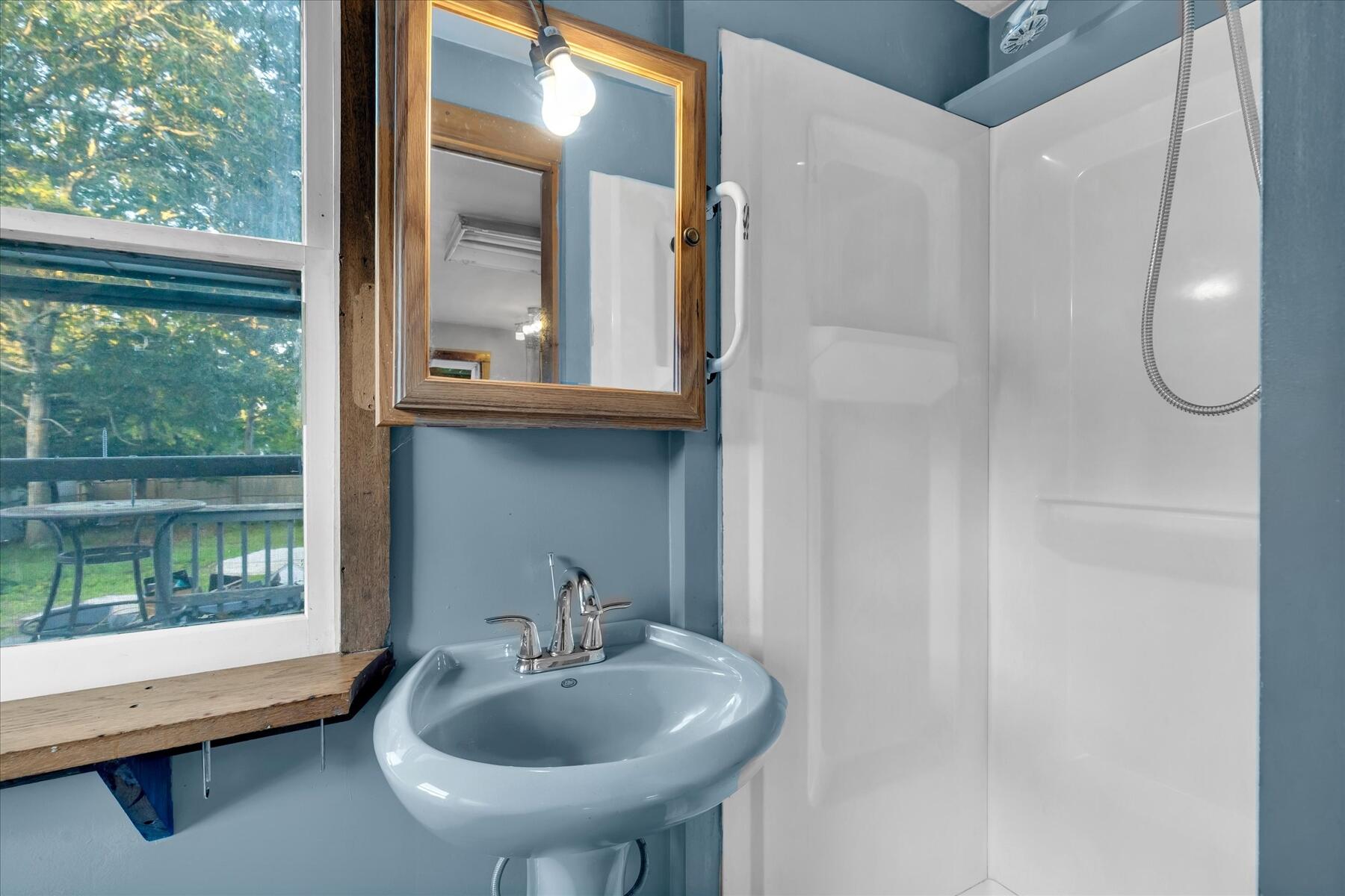 198 Bristol Avenue Property Photo 13