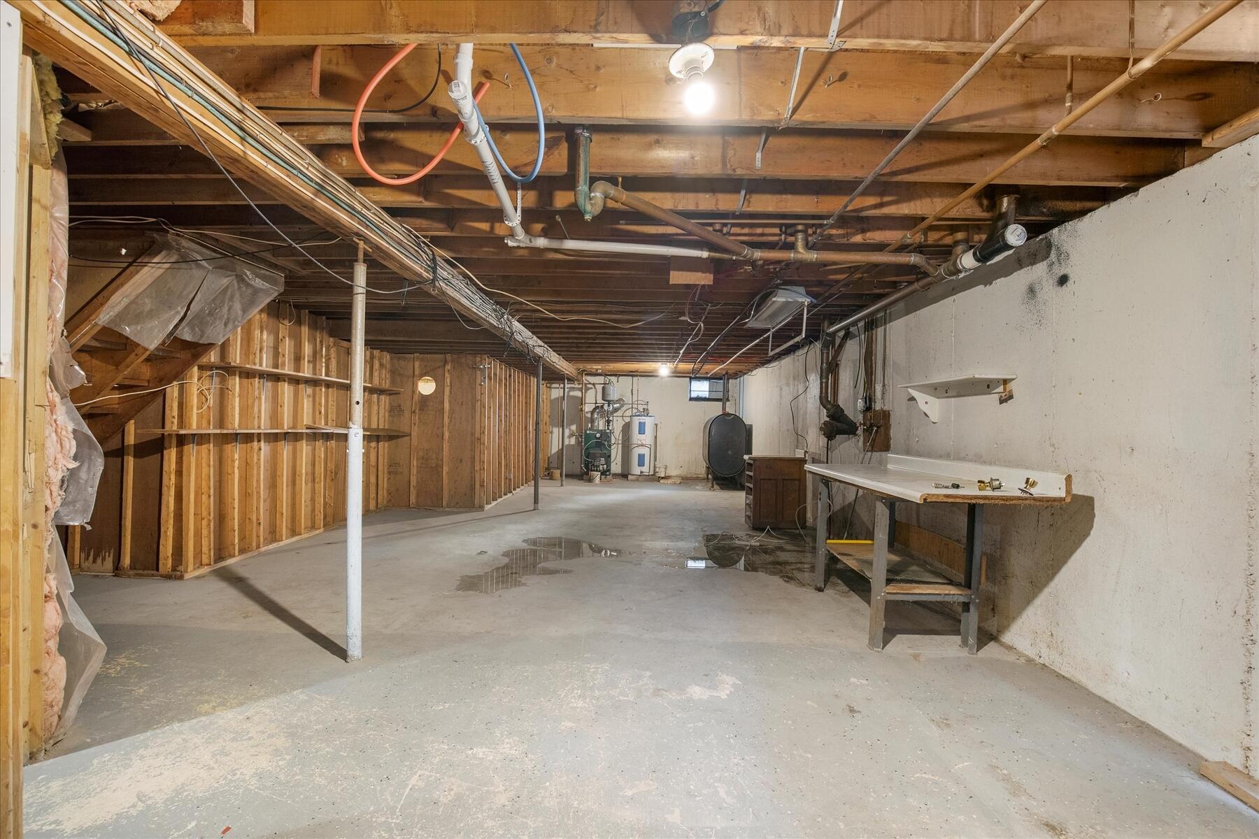198 Bristol Avenue Property Photo 23