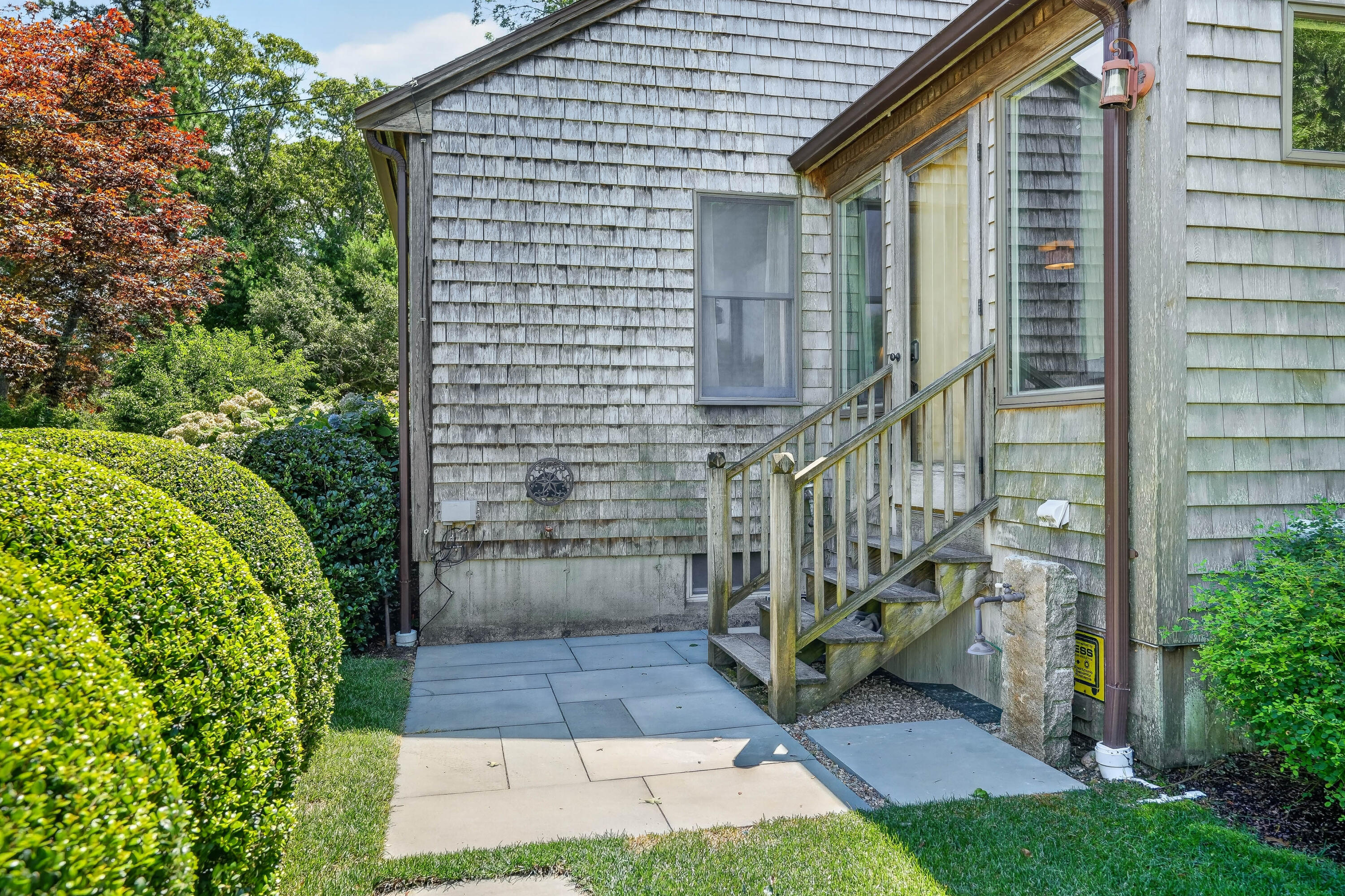 66 Hudson Avenue Property Photo 9
