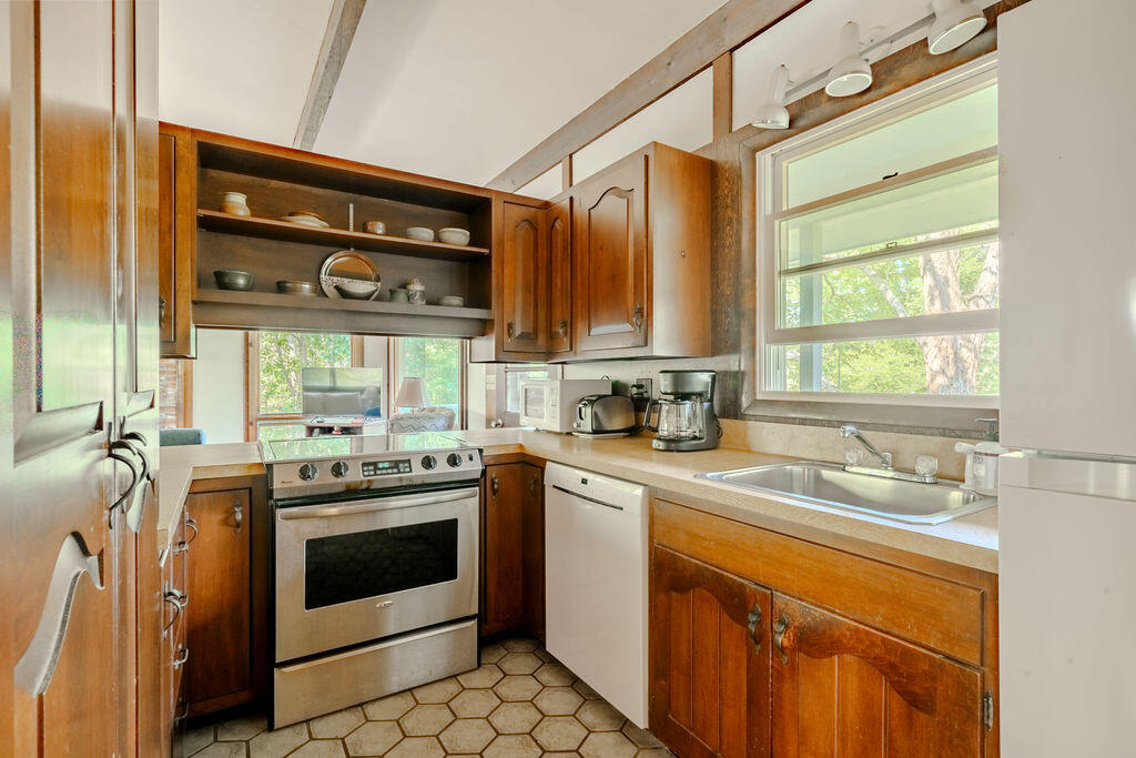 450 Lieutenant Island Road Property Photo 4