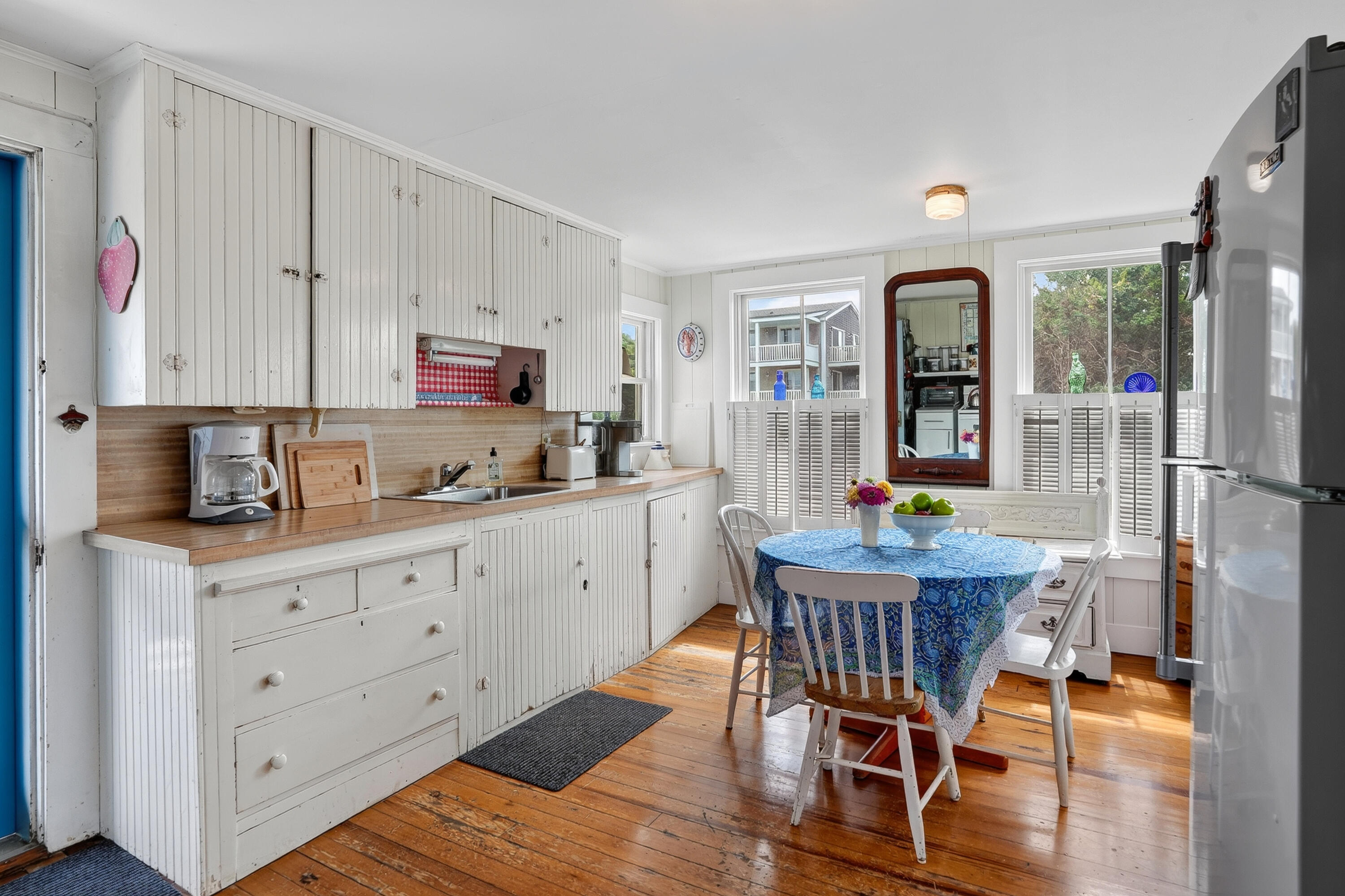 27 Beach Road Property Photo 9