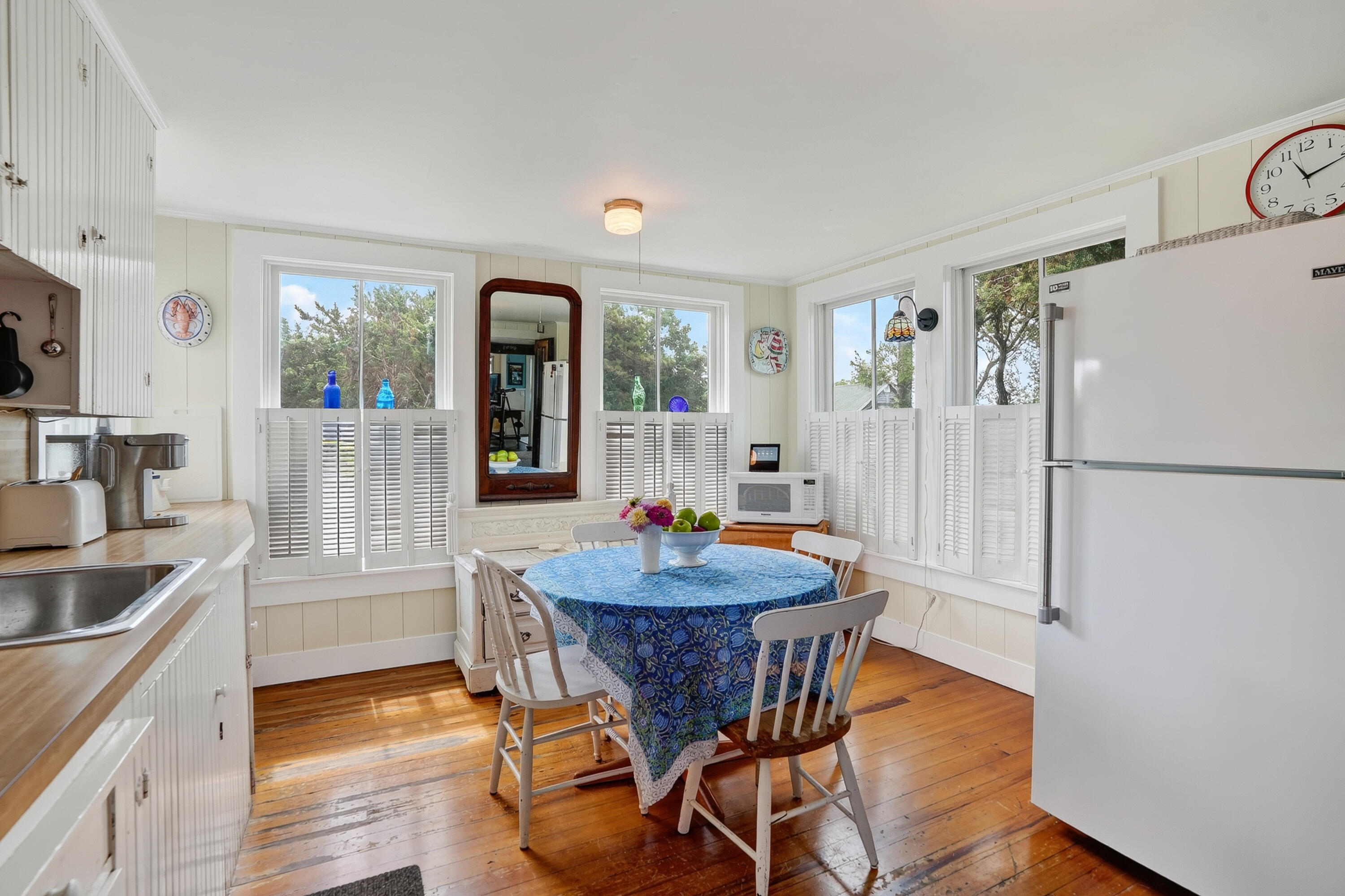 27 Beach Road Property Photo 10