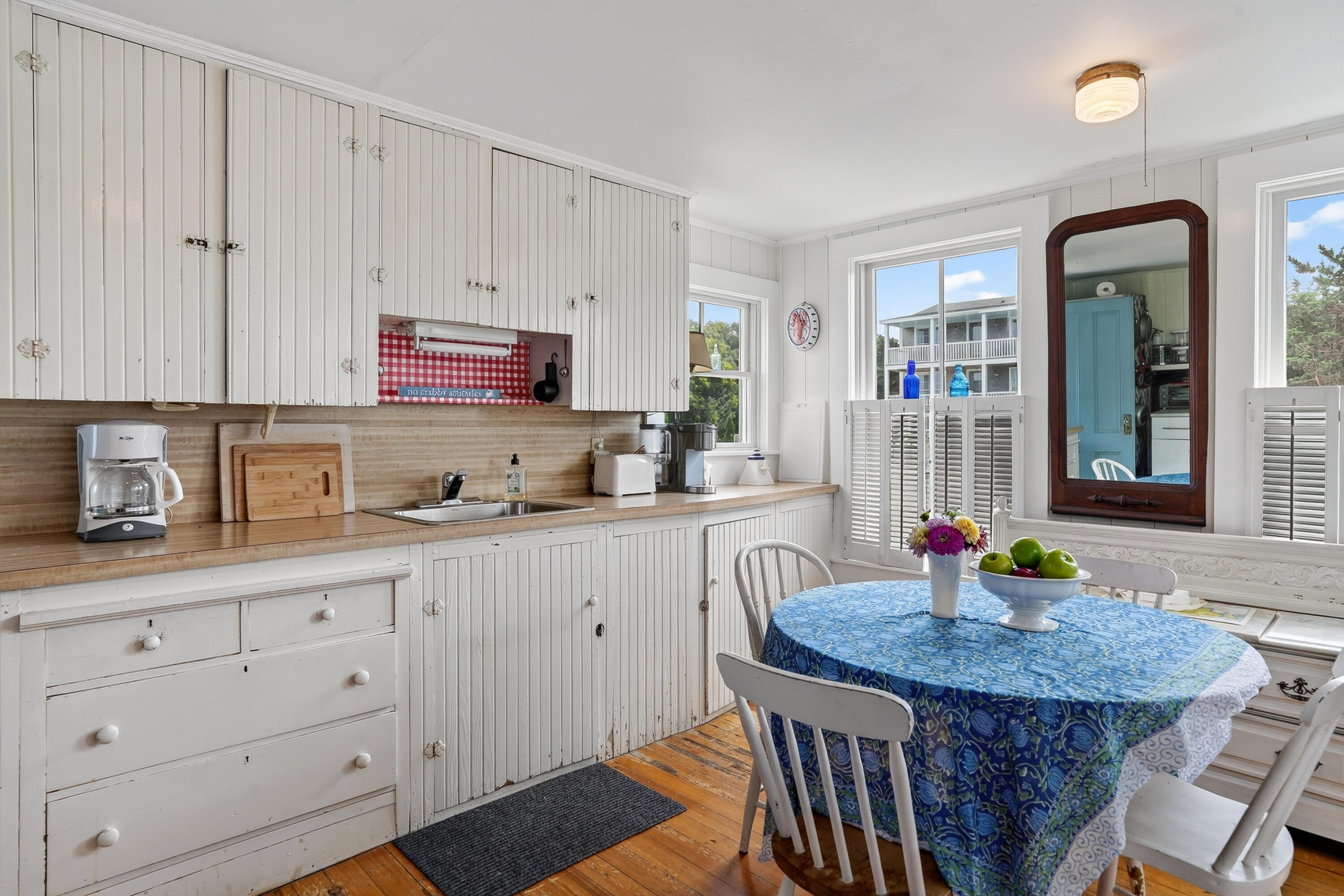 27 Beach Road Property Photo 12