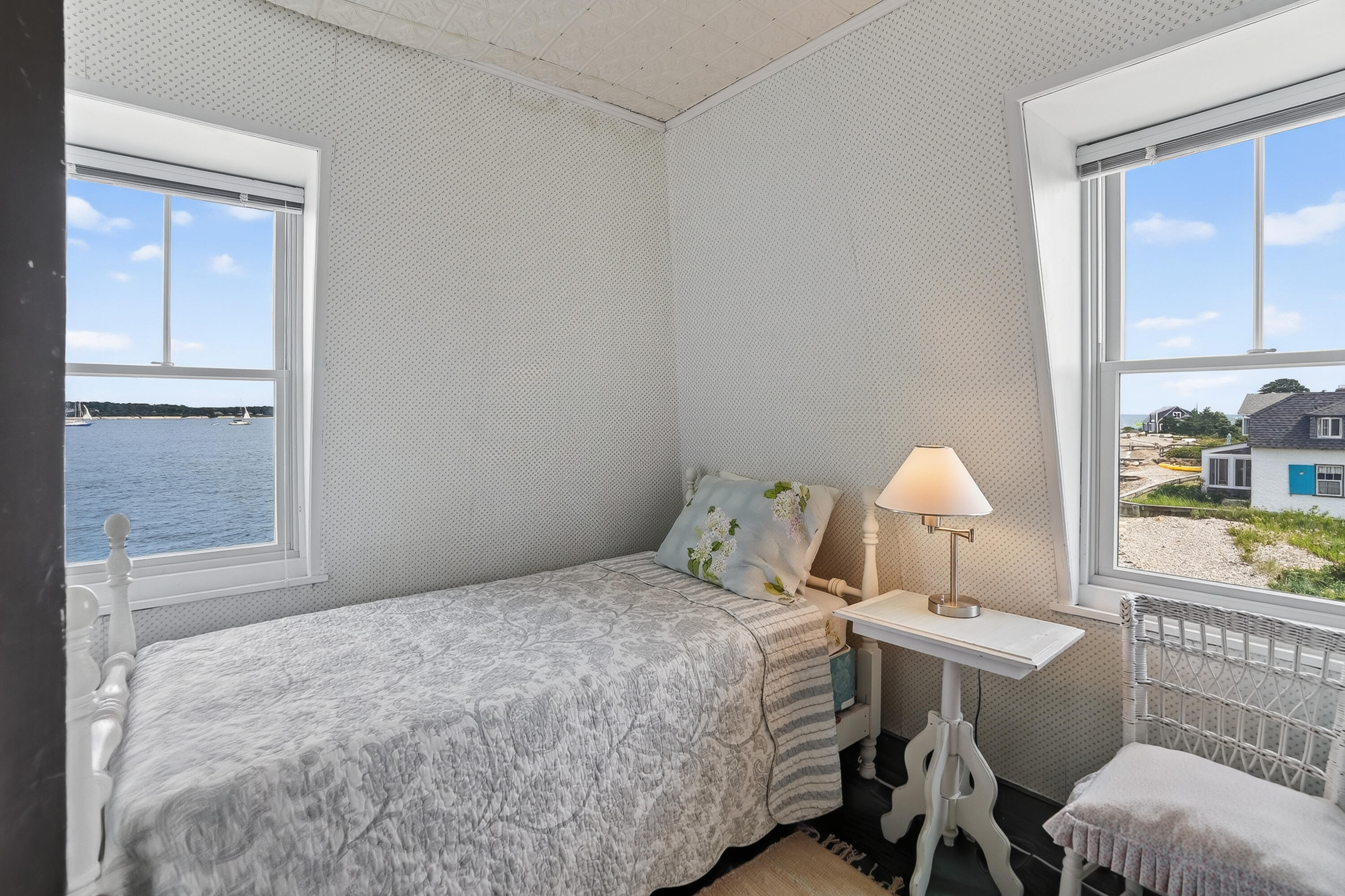 27 Beach Road Property Photo 16
