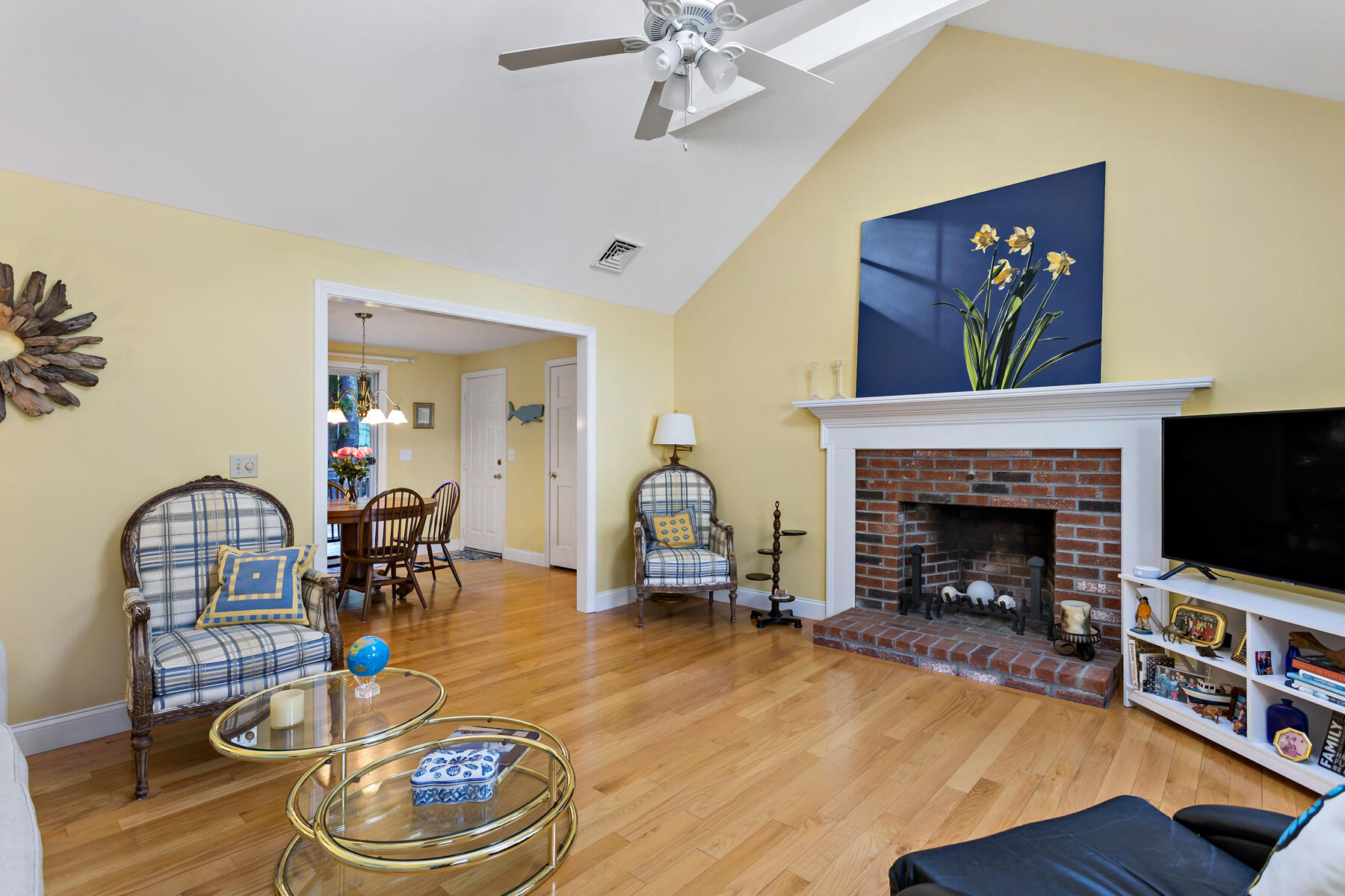 111 Westwind Circle Property Photo 4