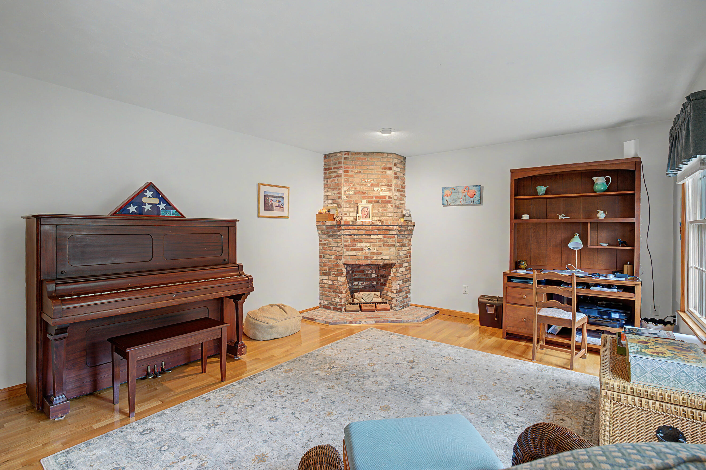12 Gordon Lane Property Photo 10
