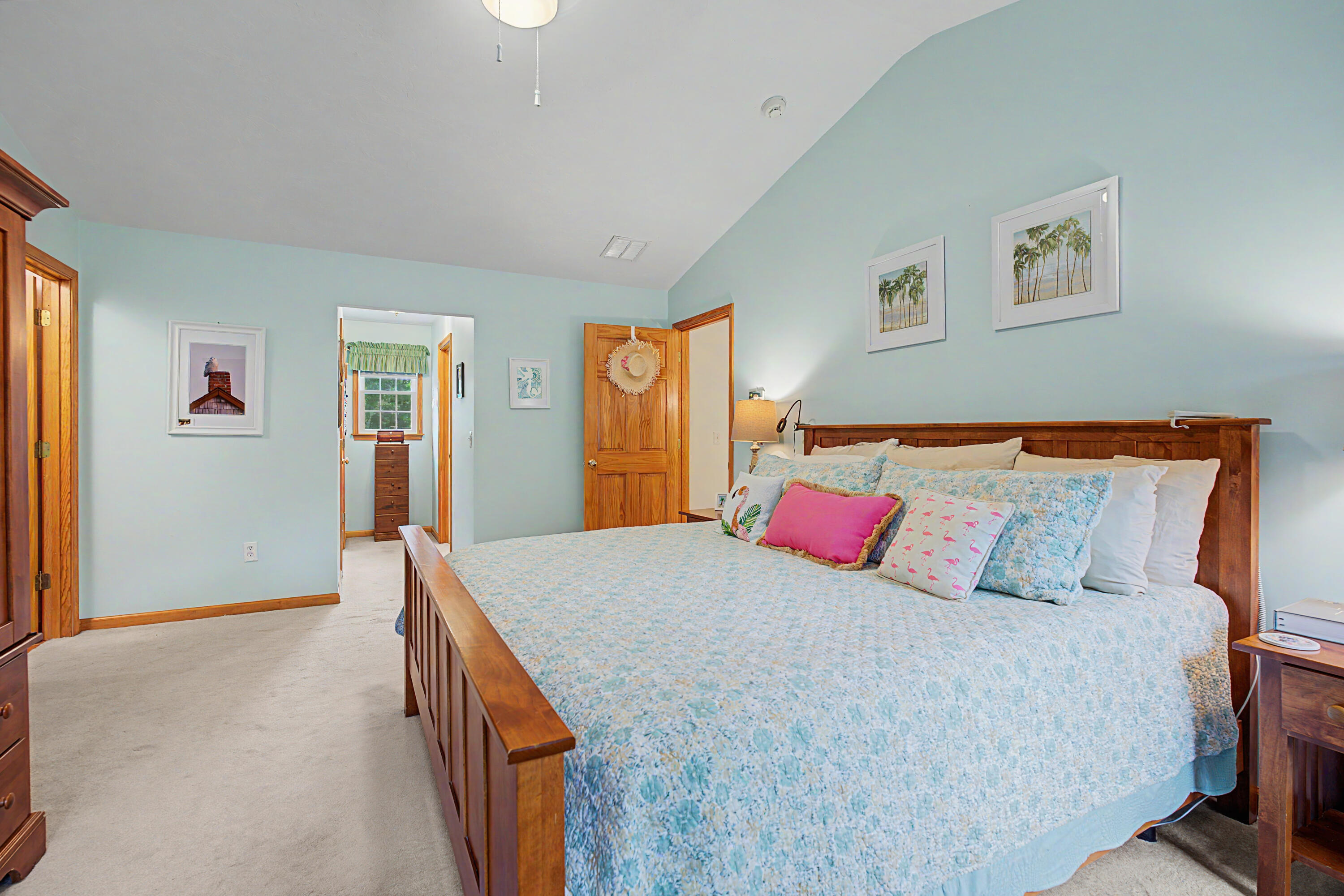 12 Gordon Lane Property Photo 17
