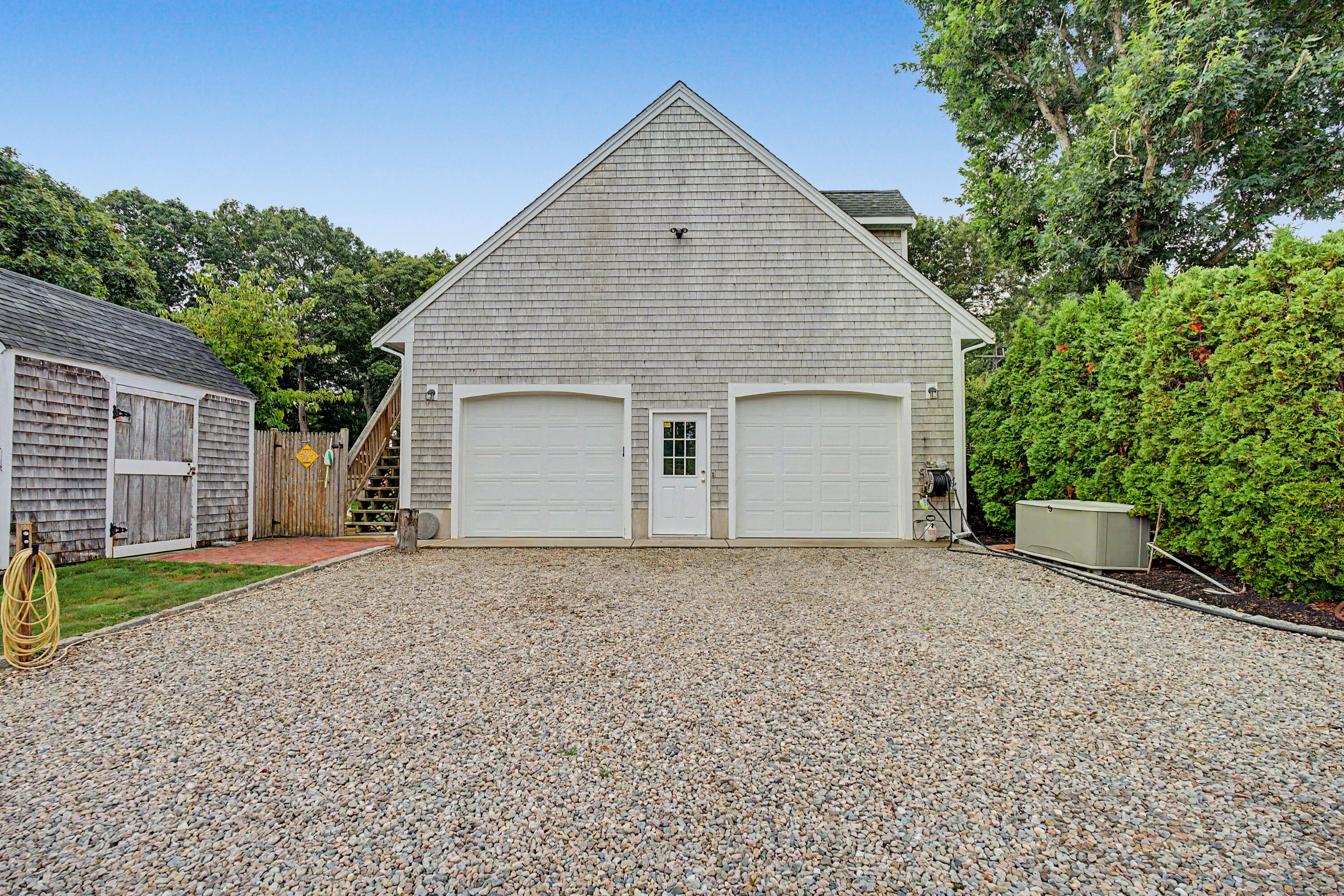 12 Gordon Lane Property Photo 44