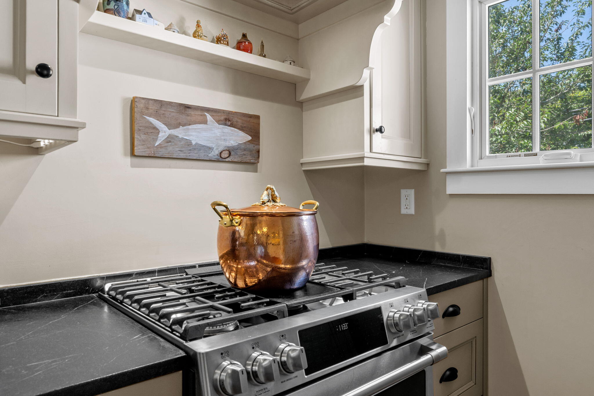 141 Bank Street Property Photo 13