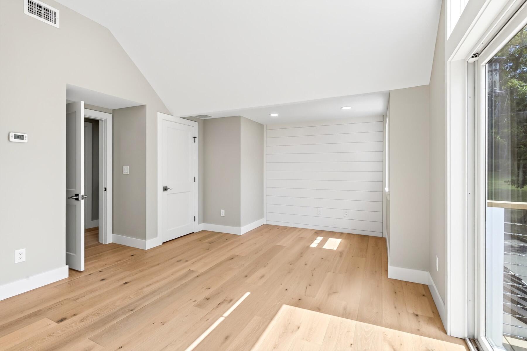 10 Vesper Avenue Property Photo 36