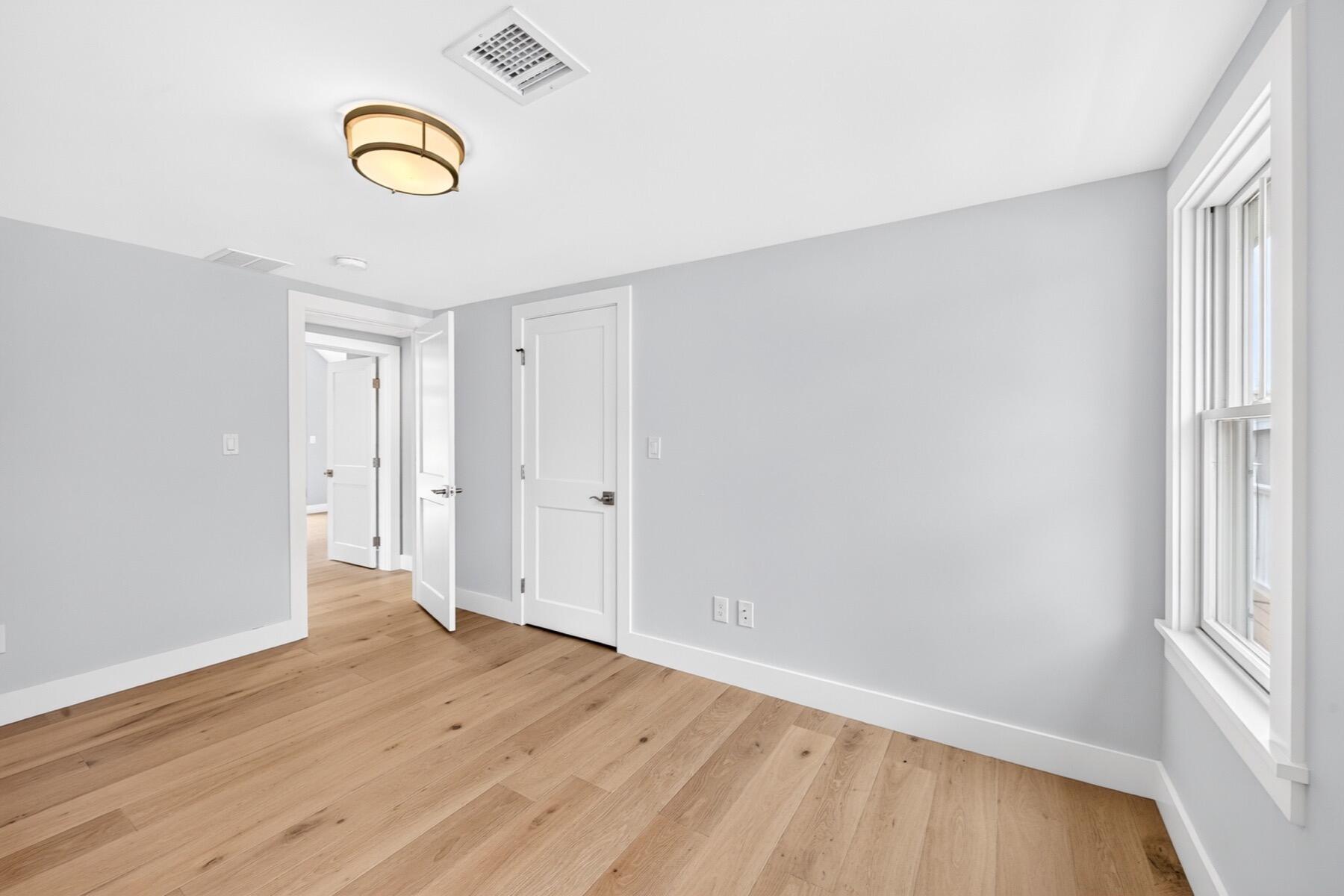 10 Vesper Avenue Property Photo 40