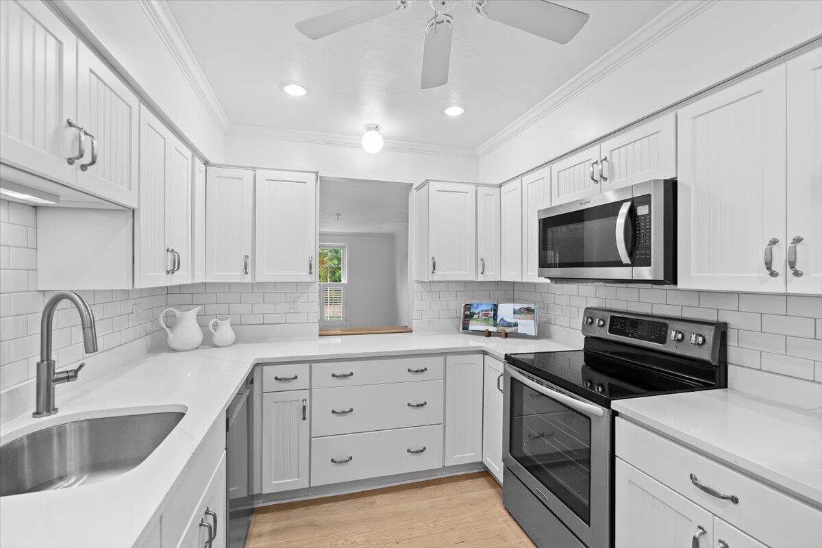 3512 Main Street Apt 3 Property Photo 1