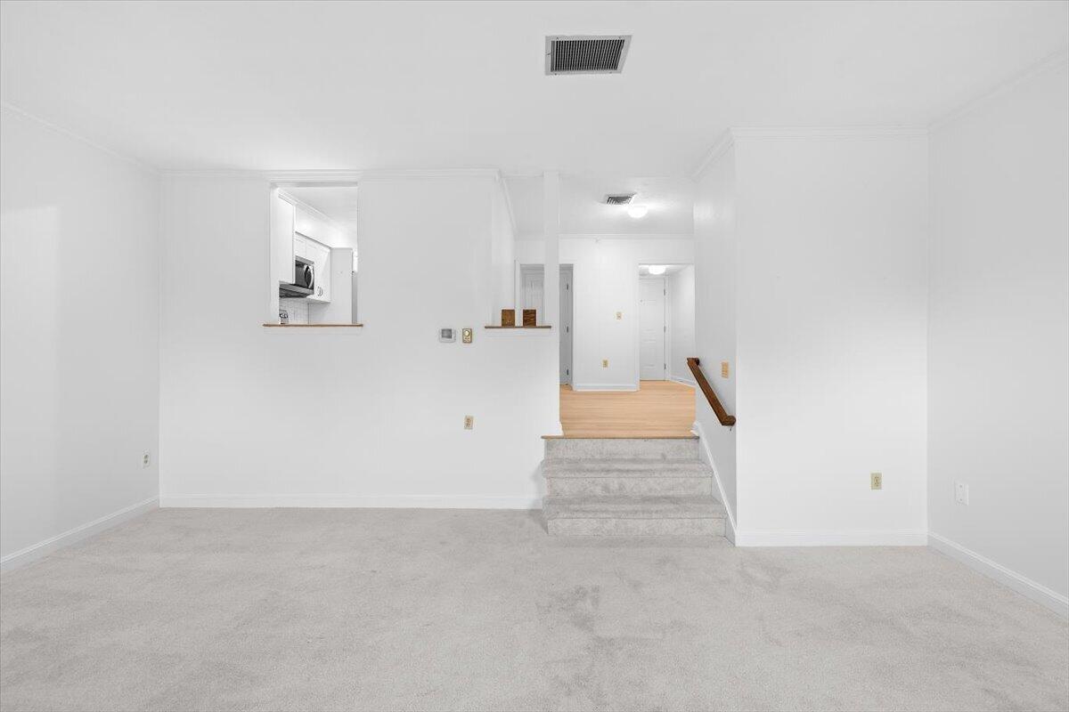 3512 Main Street Apt 3 Property Photo 6