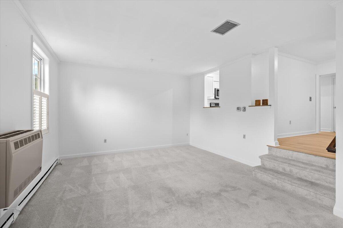 3512 Main Street Apt 3 Property Photo 11