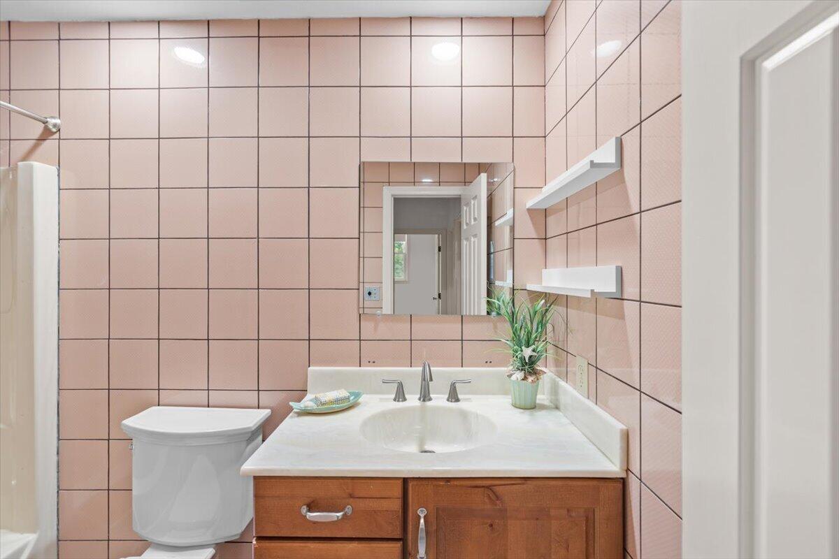 3512 Main Street Apt 3 Property Photo 26