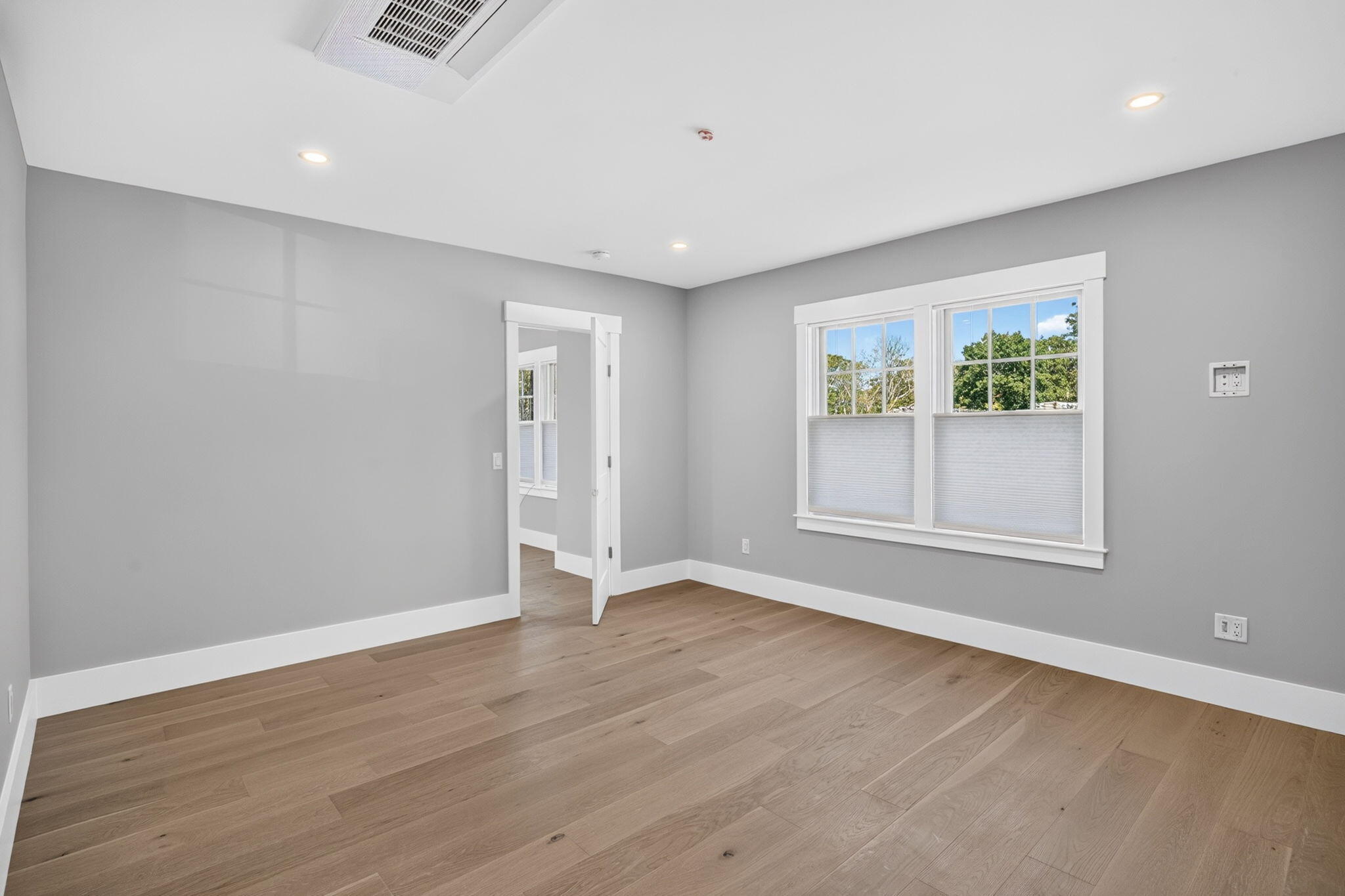 533 Woods Hole Road Unit E101 Property Photo 8