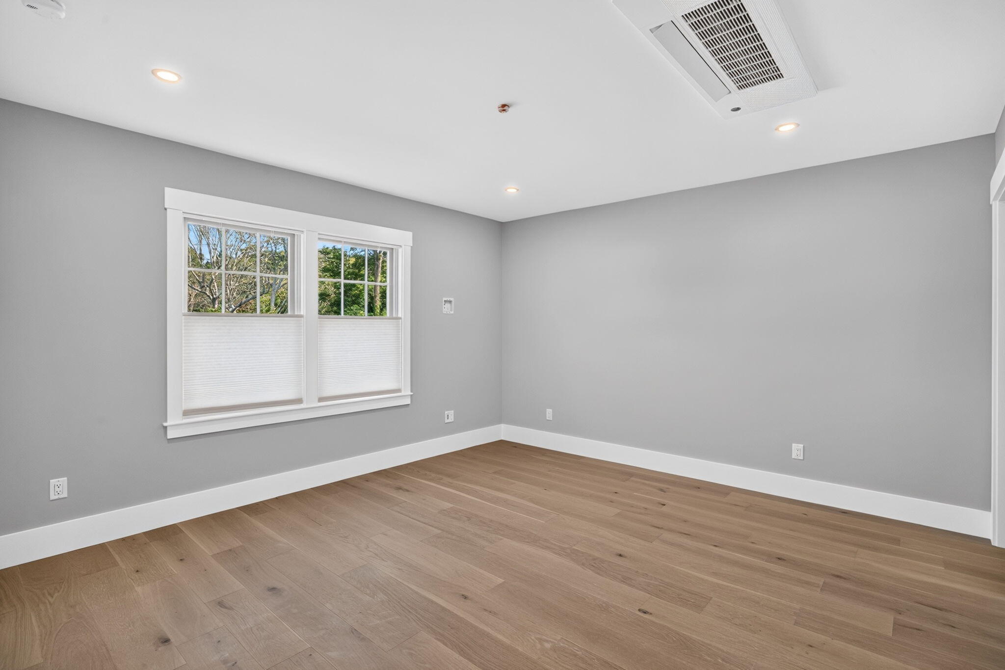 533 Woods Hole Road Unit E101 Property Photo 10