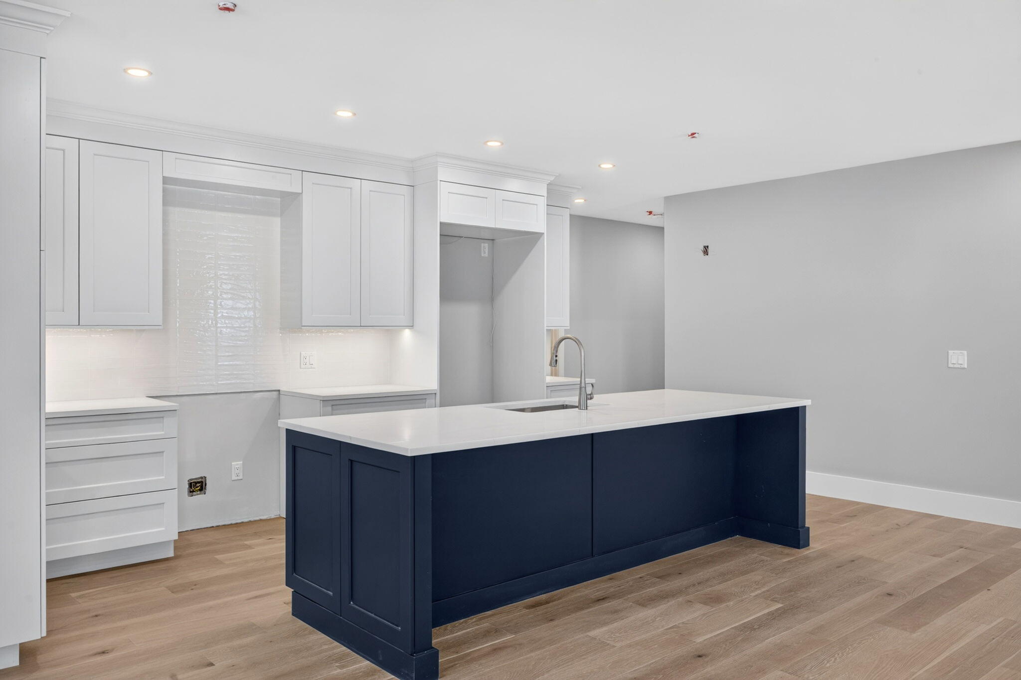 533 Woods Hole Road Unit E101 Property Photo 15