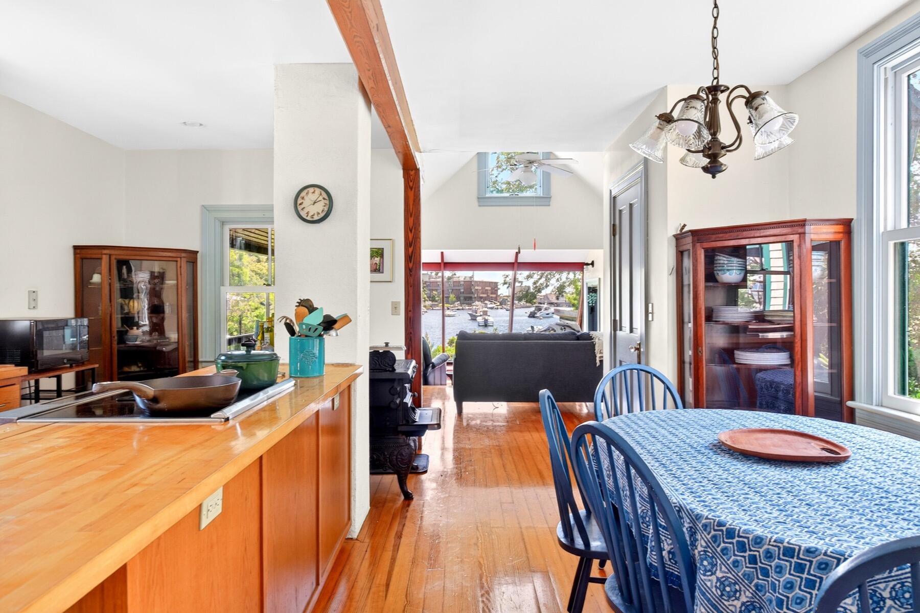 16 Millfield Street Property Photo 11