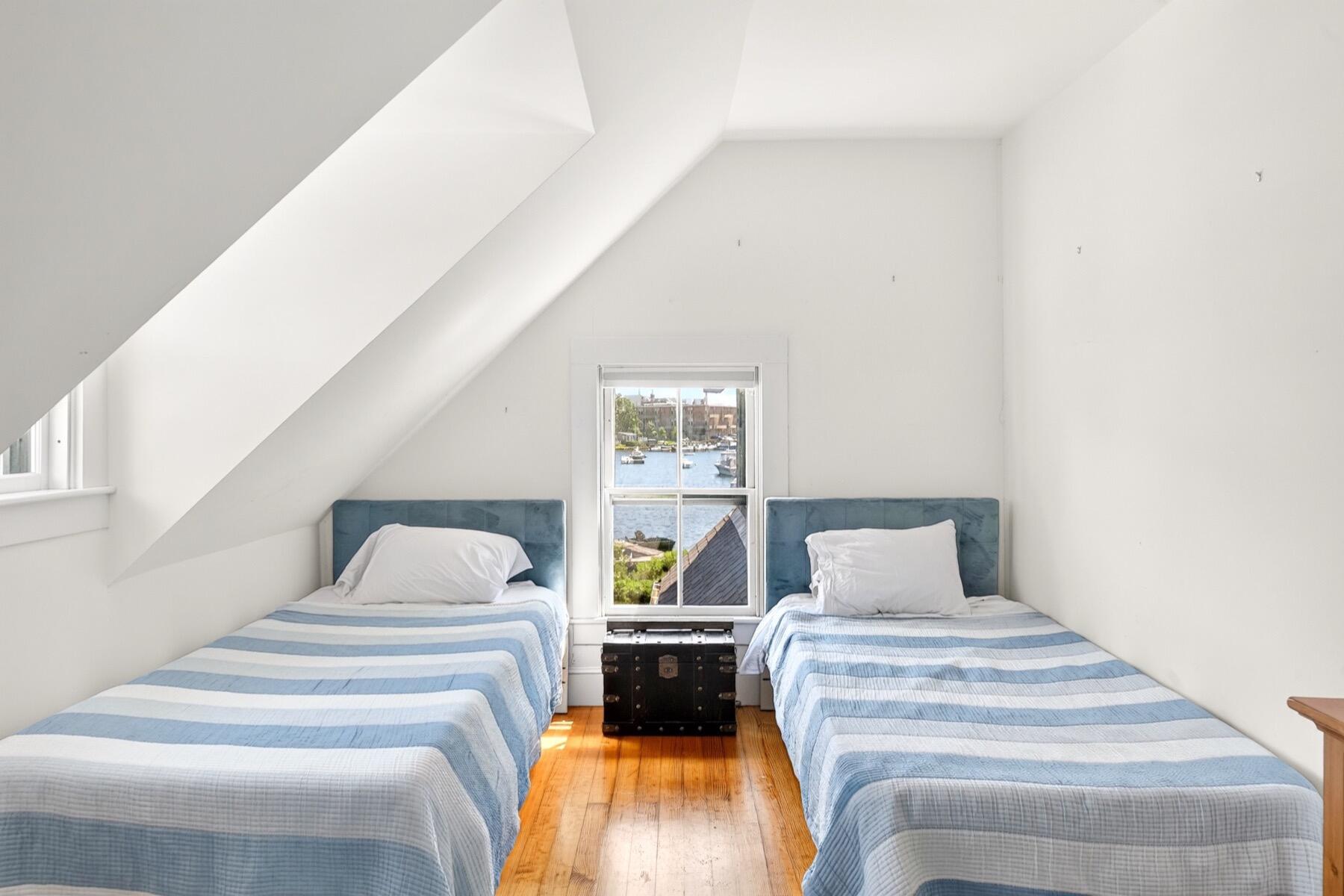 16 Millfield Street Property Photo 25