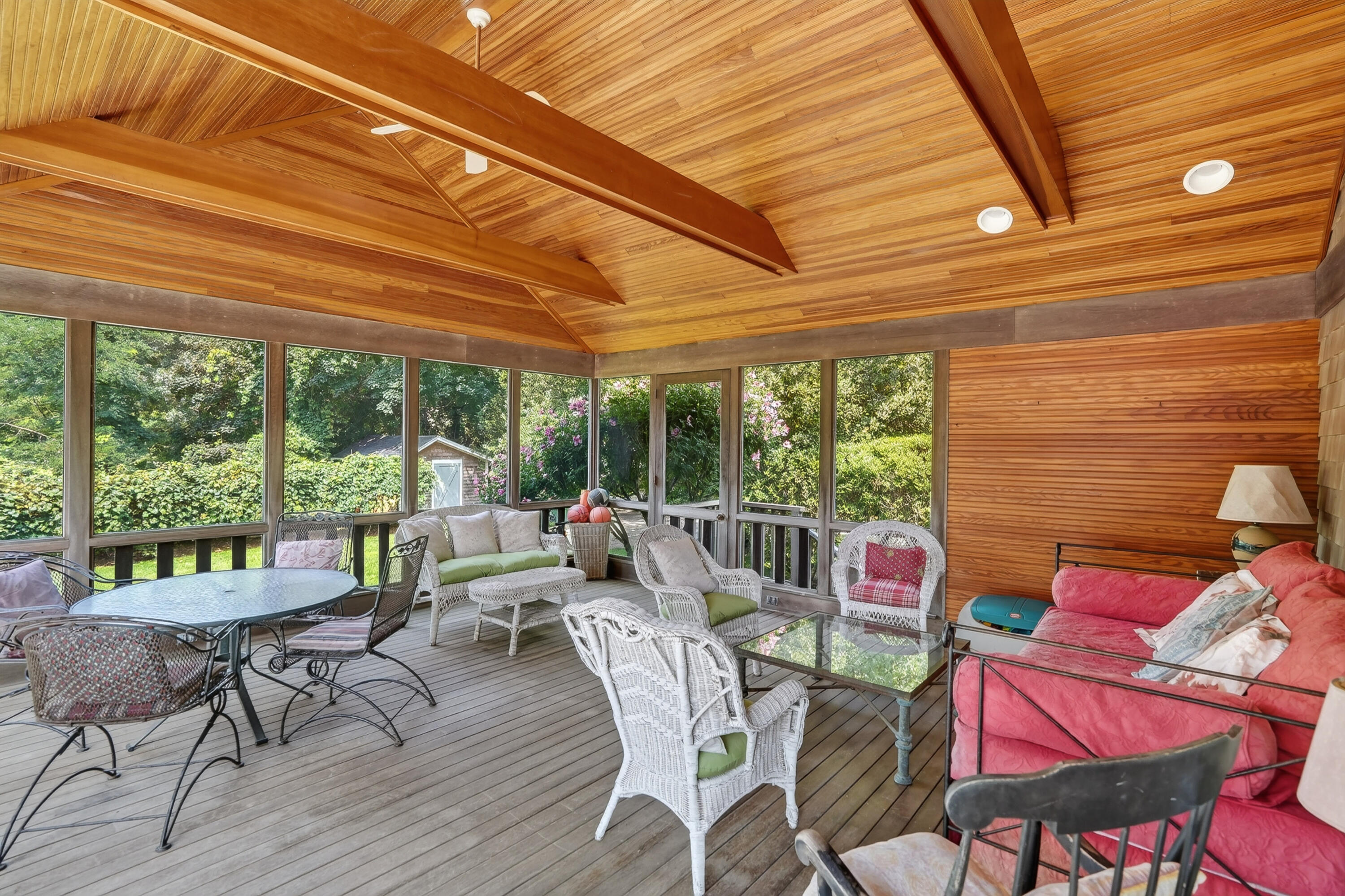 88 Franklin Street Property Photo 6