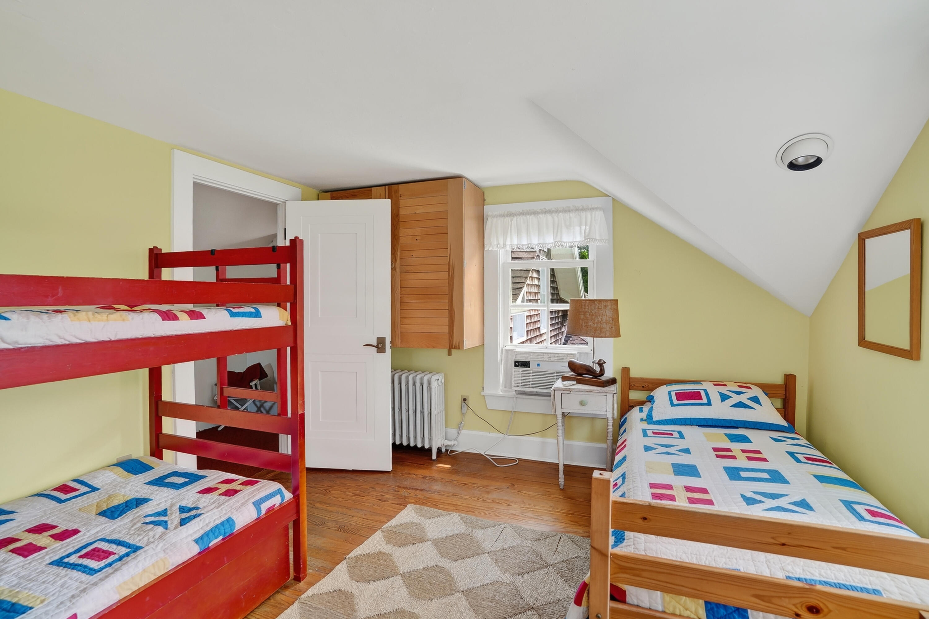 88 Franklin Street Property Photo 35