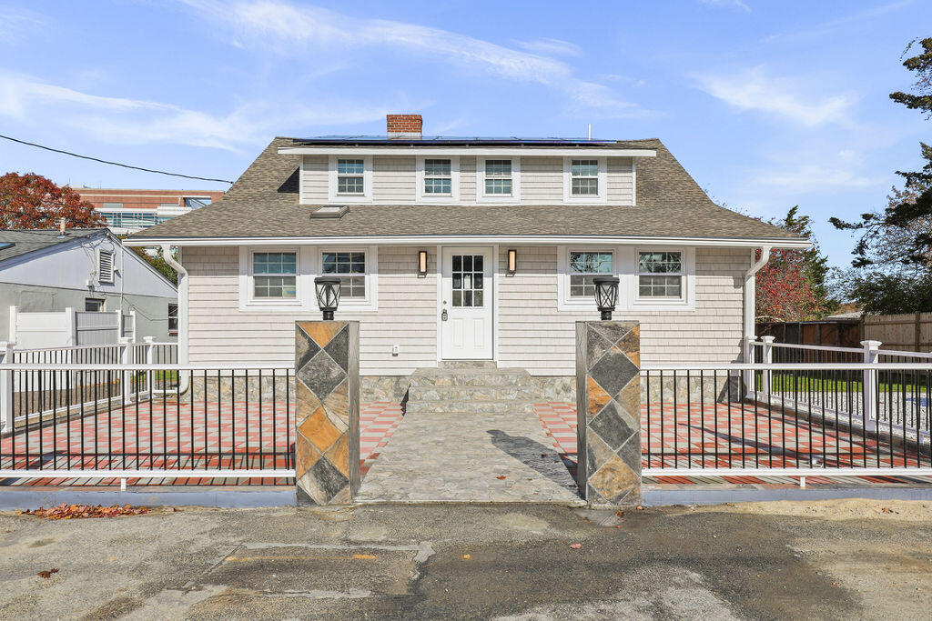 5 Trenton Street Property Photo 2