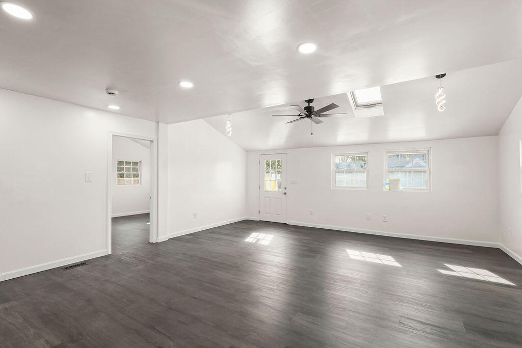 5 Trenton Street Property Photo 15