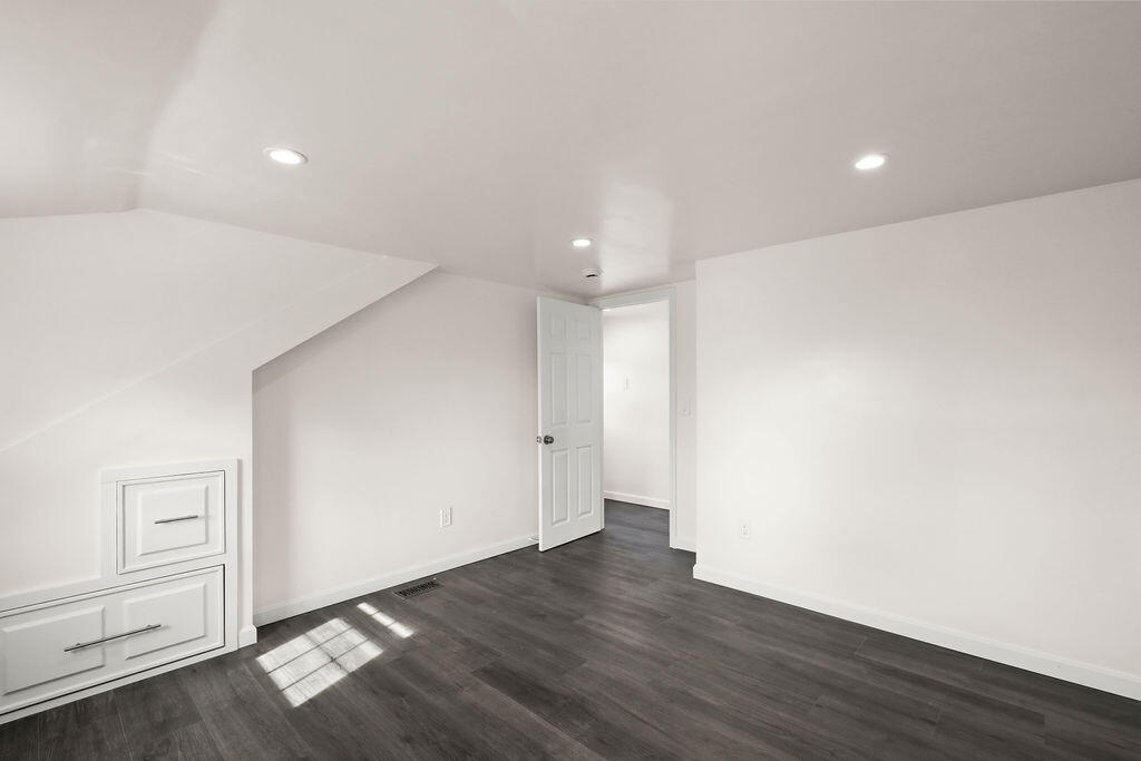 5 Trenton Street Property Photo 17