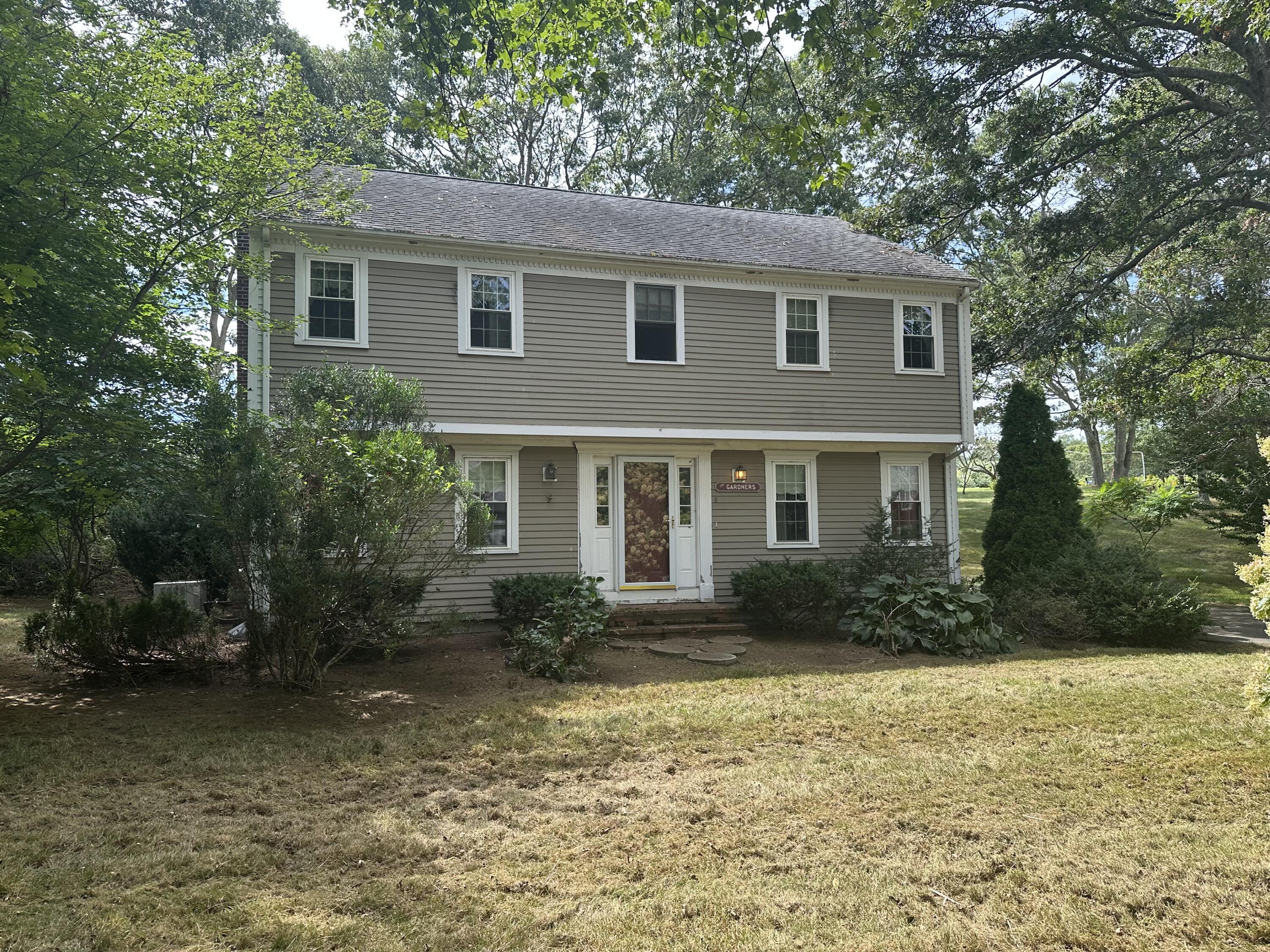 8 Deep Wood Drive Property Photo 1