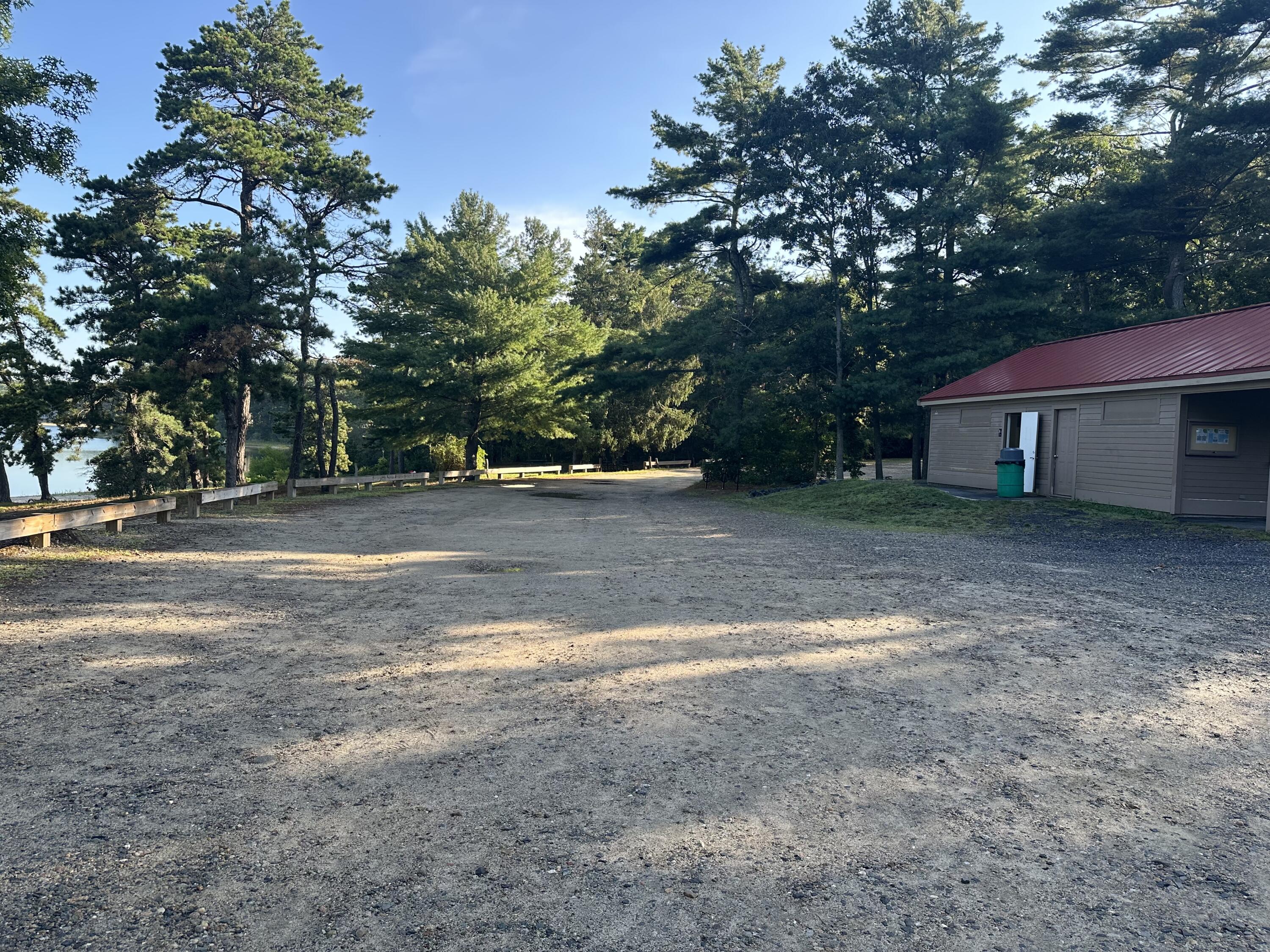 8 Deep Wood Drive Property Photo 3