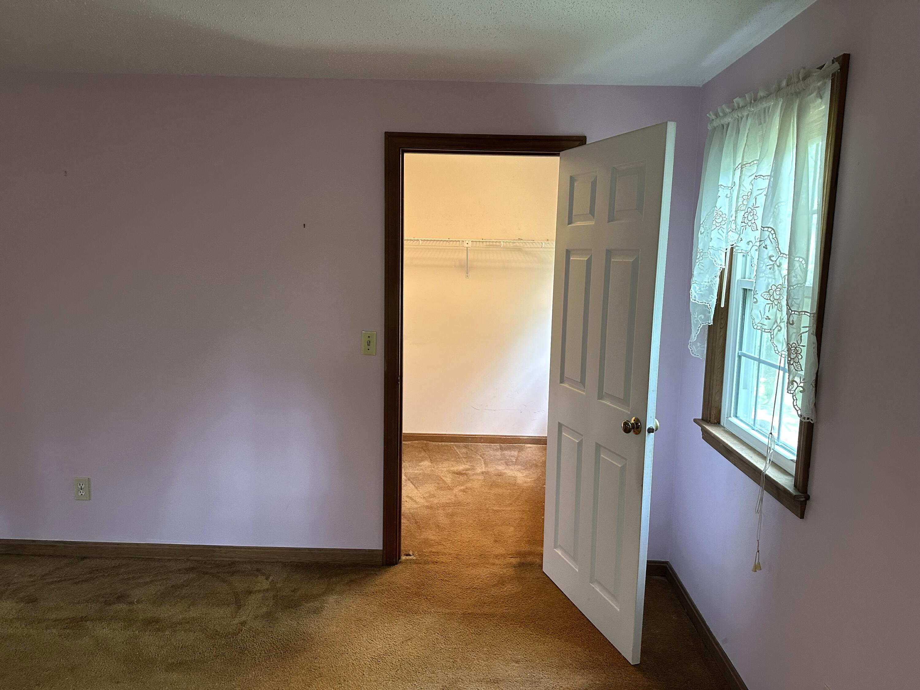 8 Deep Wood Drive Property Photo 13