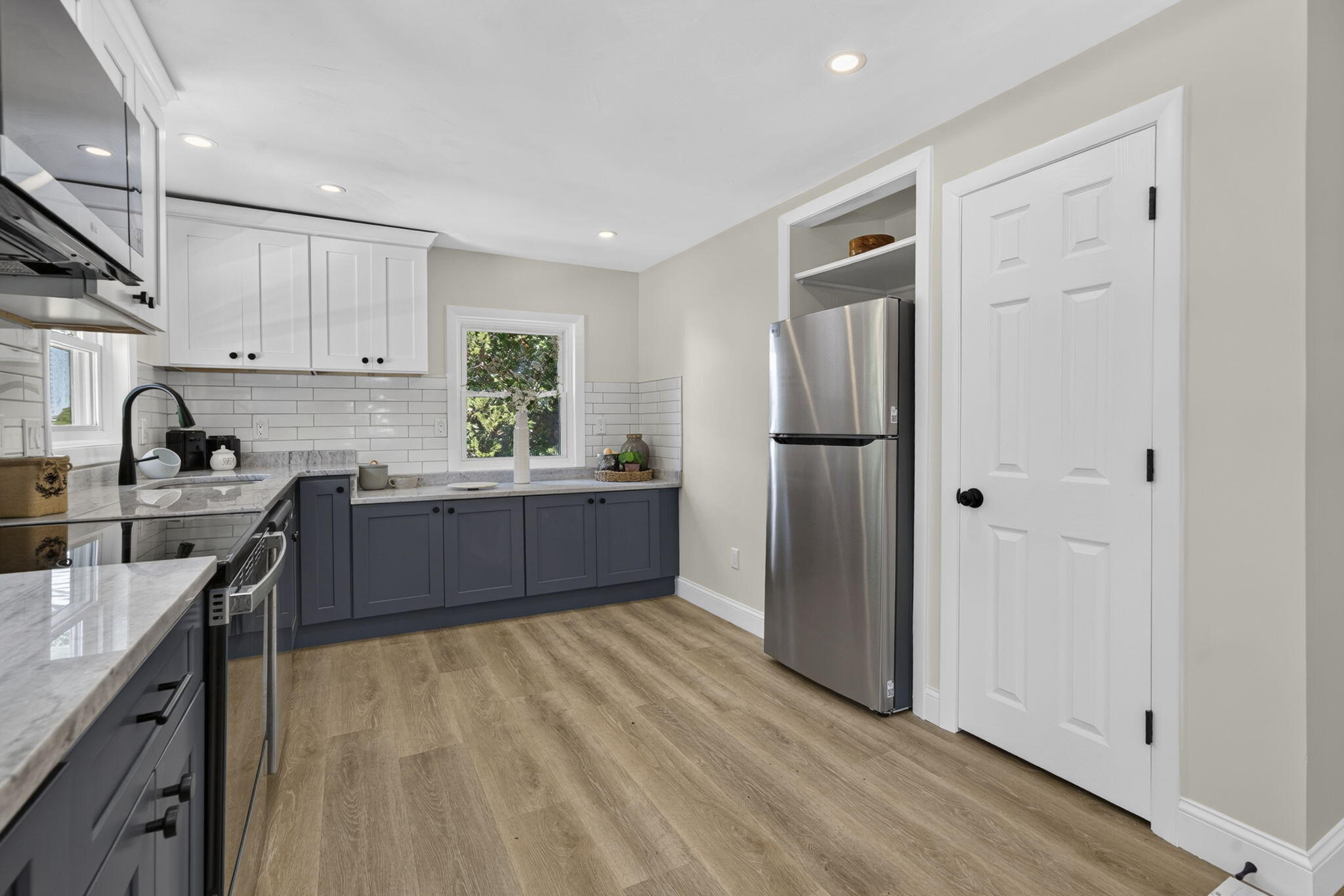 46 Lake Shore Drive Property Photo 4