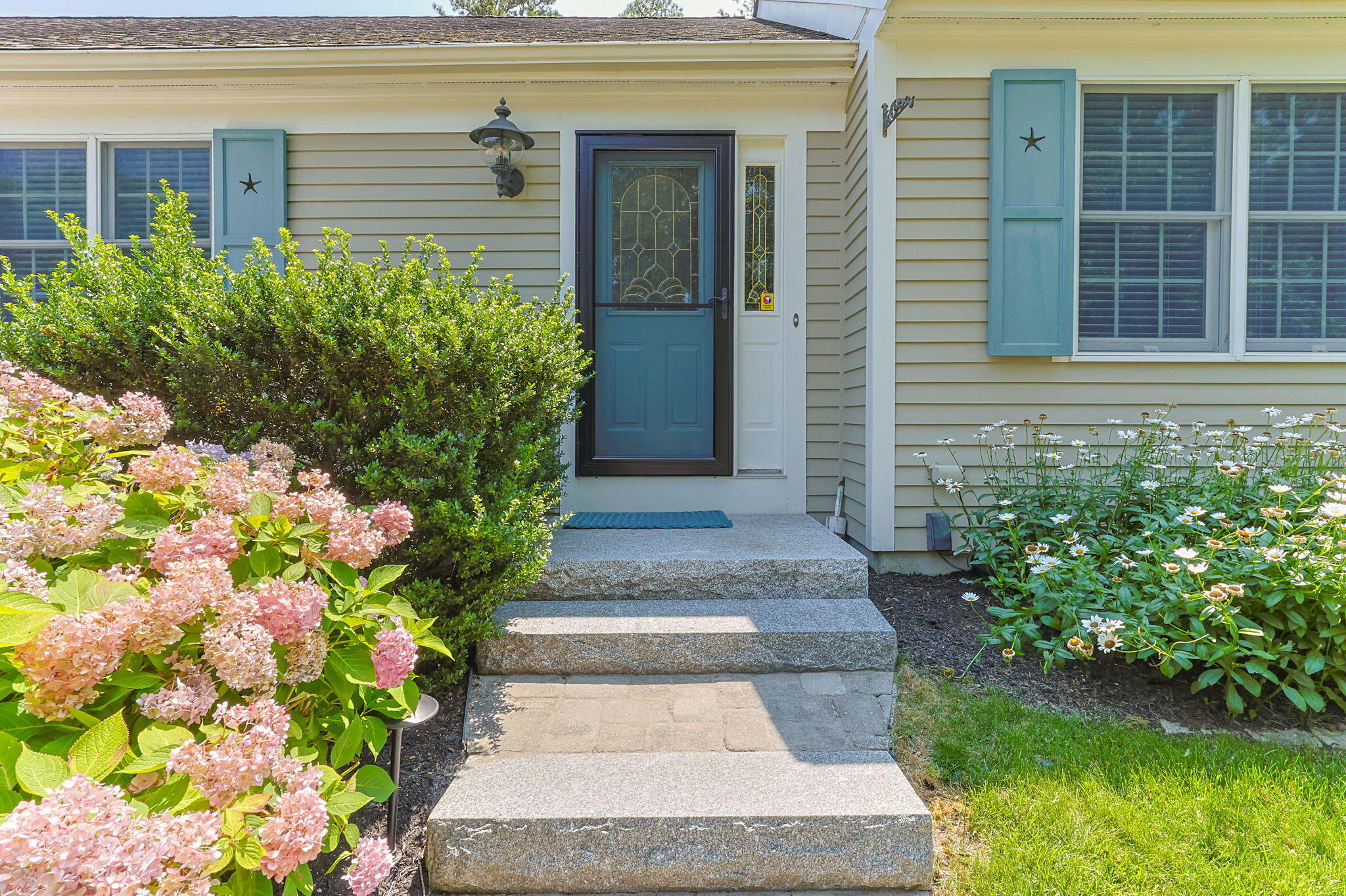 23 Taylors Pond Road Property Photo 3