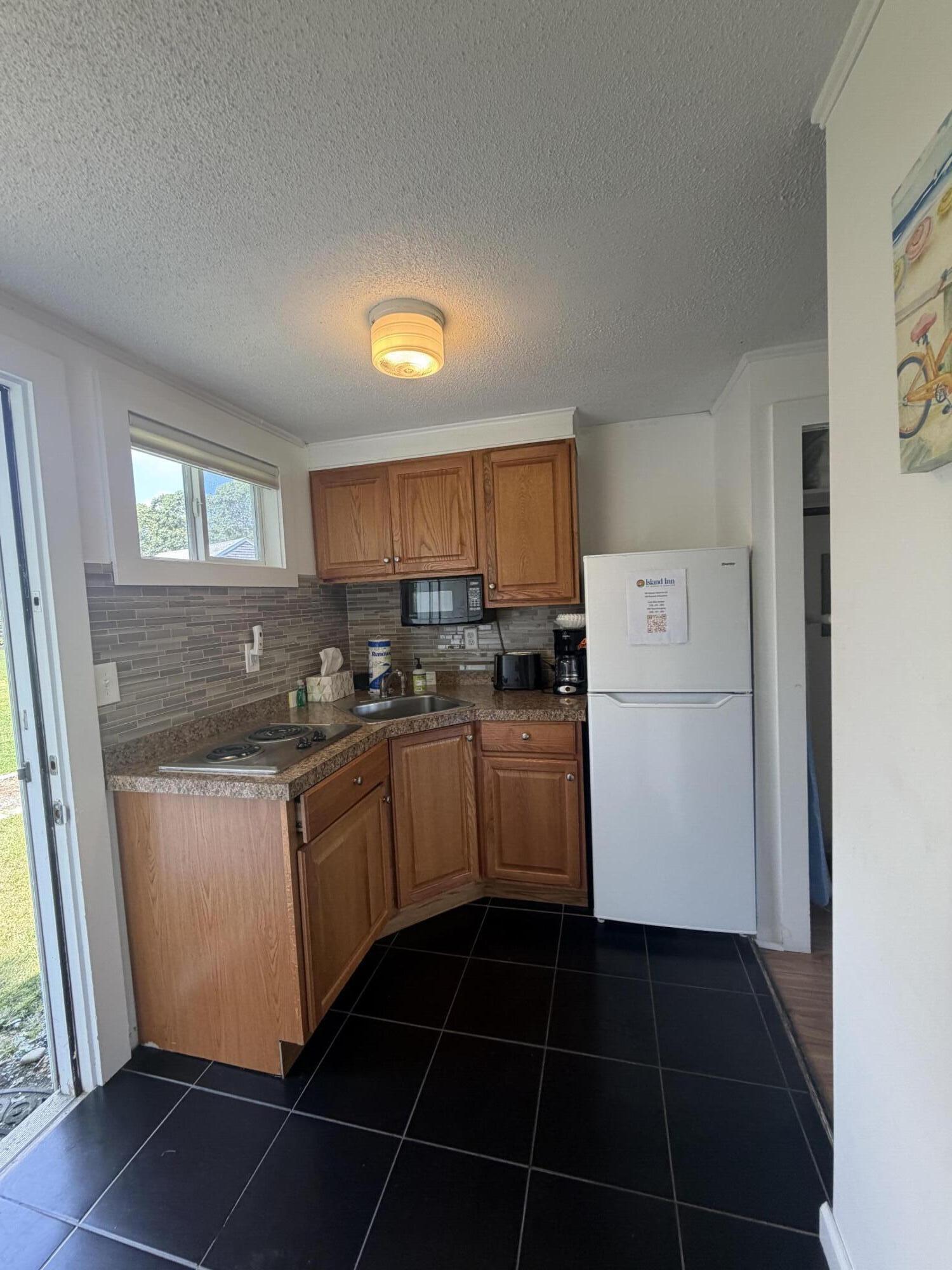27 Island Inn Road Unit 9c Property Photo 8