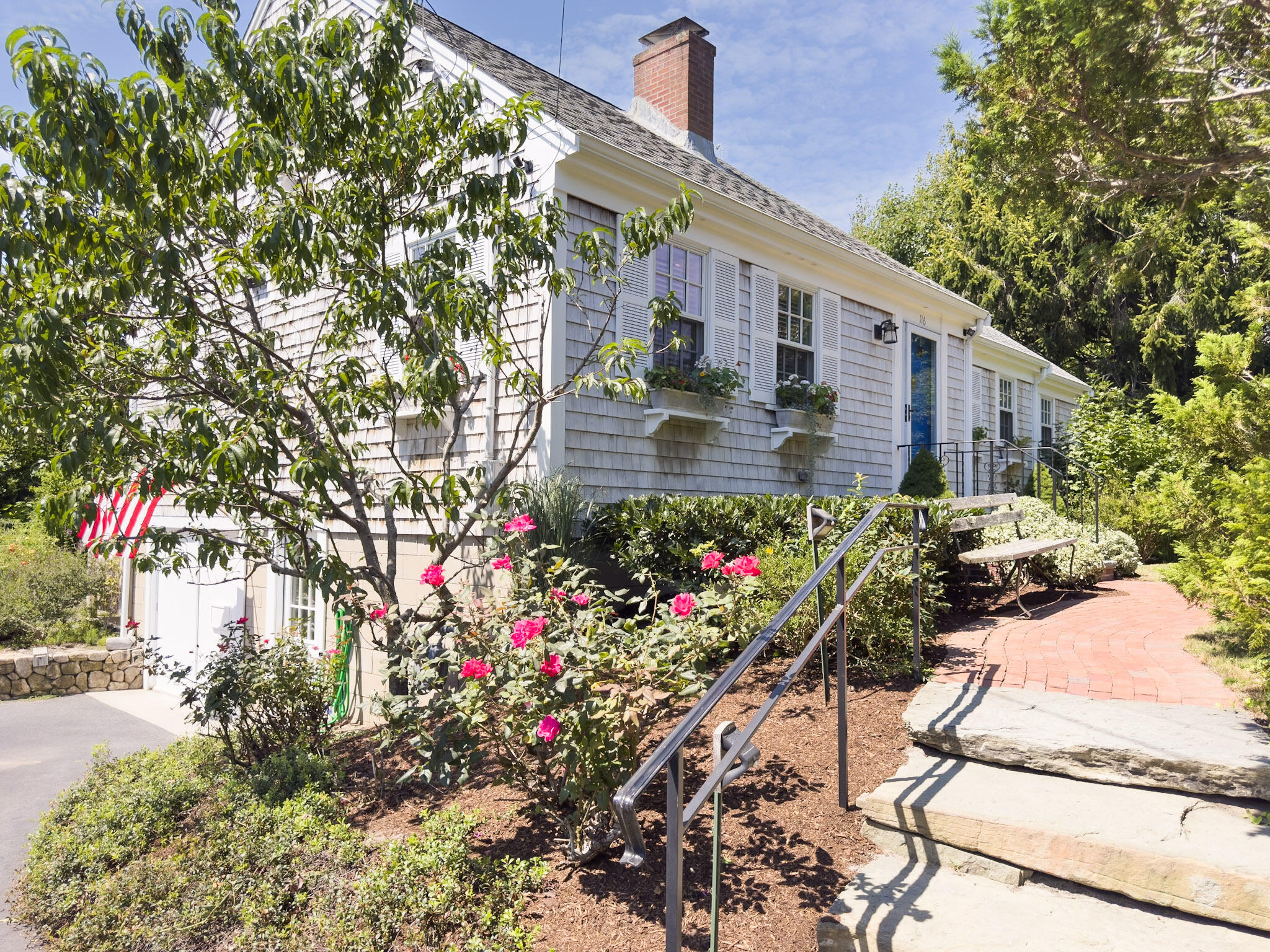 116 Vineyard Avenue Property Photo 1