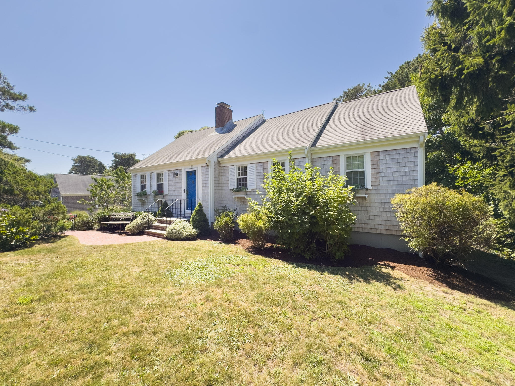 116 Vineyard Avenue Property Photo 4