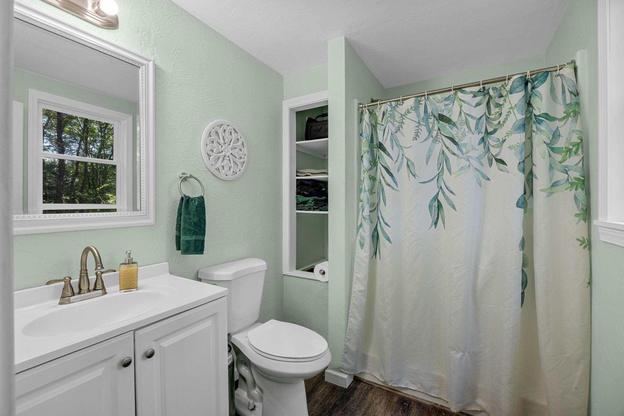 18 Christopher Way Property Photo 14