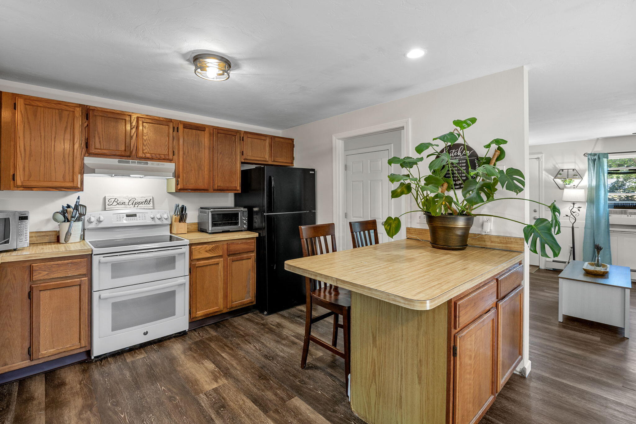 18 Christopher Way Property Photo 21
