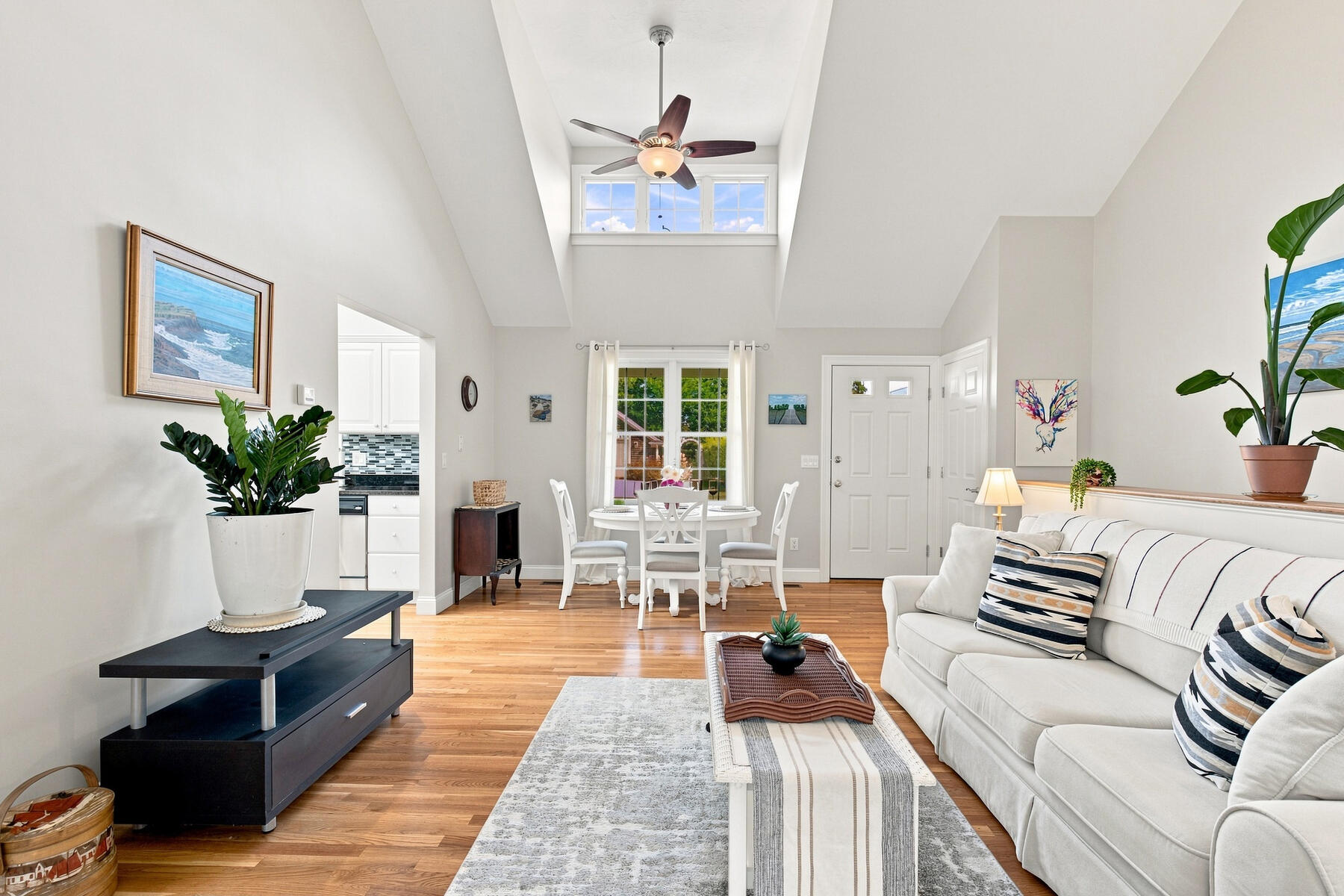 6 Stellwagen Way Property Photo 12