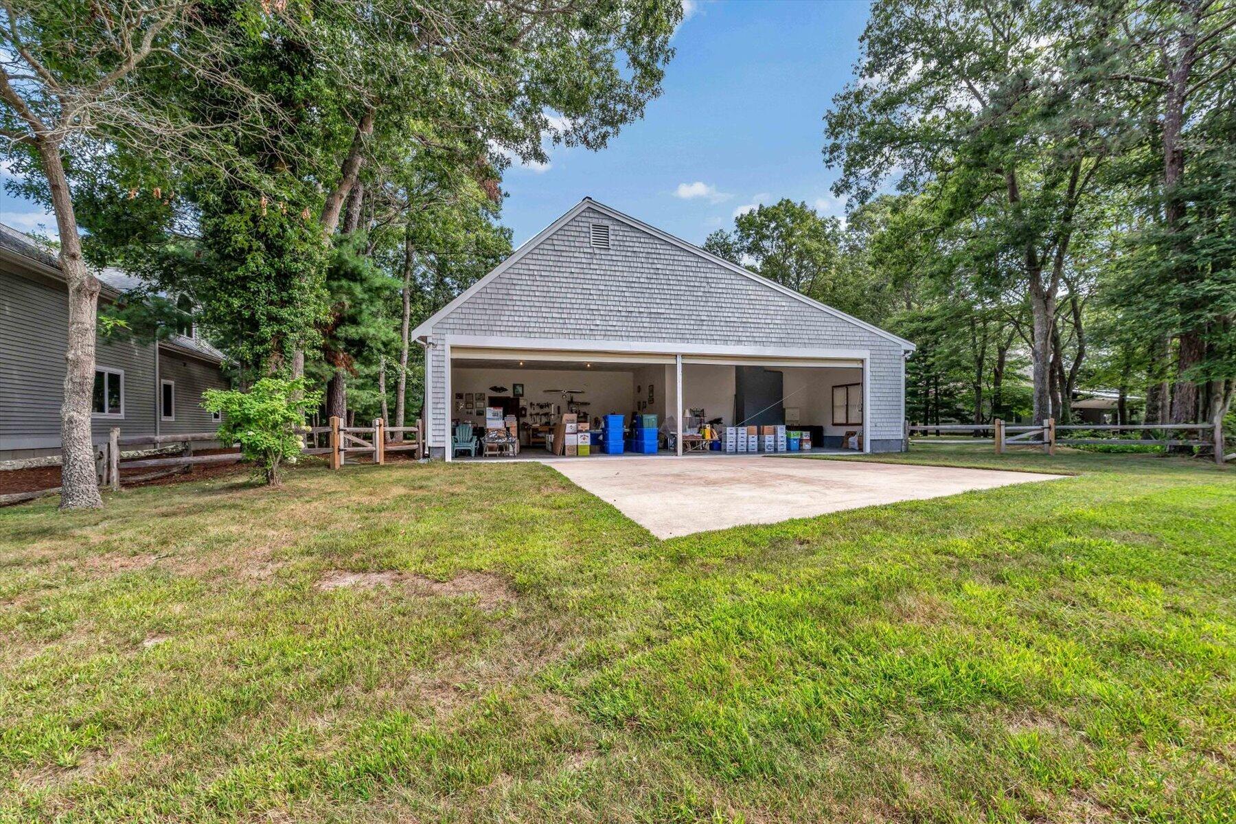 25 Wiley Post Lane Property Photo 33