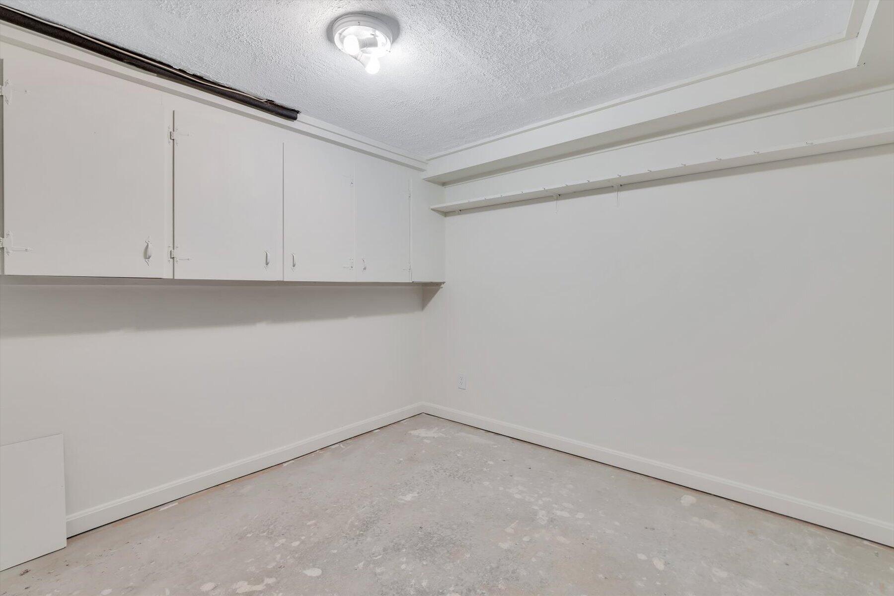 67 Lakefield Road Property Photo 26