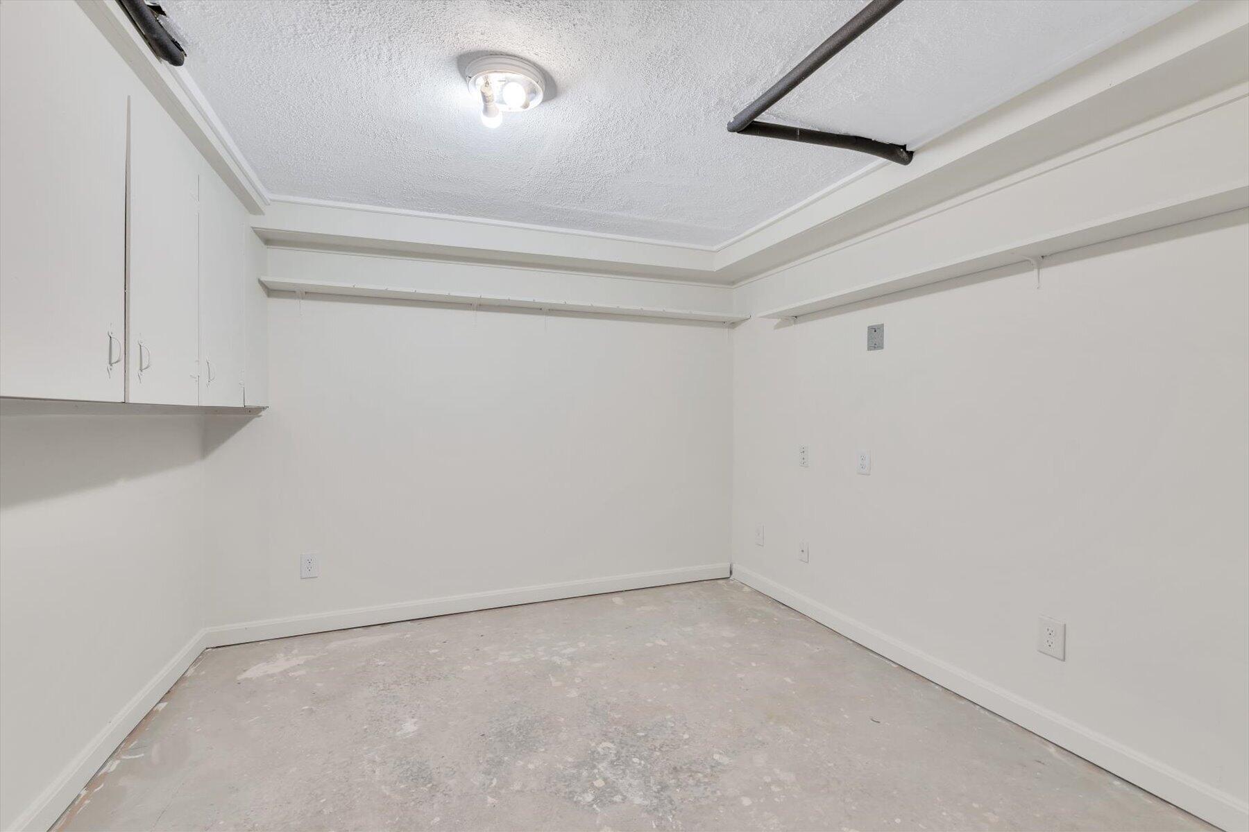 67 Lakefield Road Property Photo 28