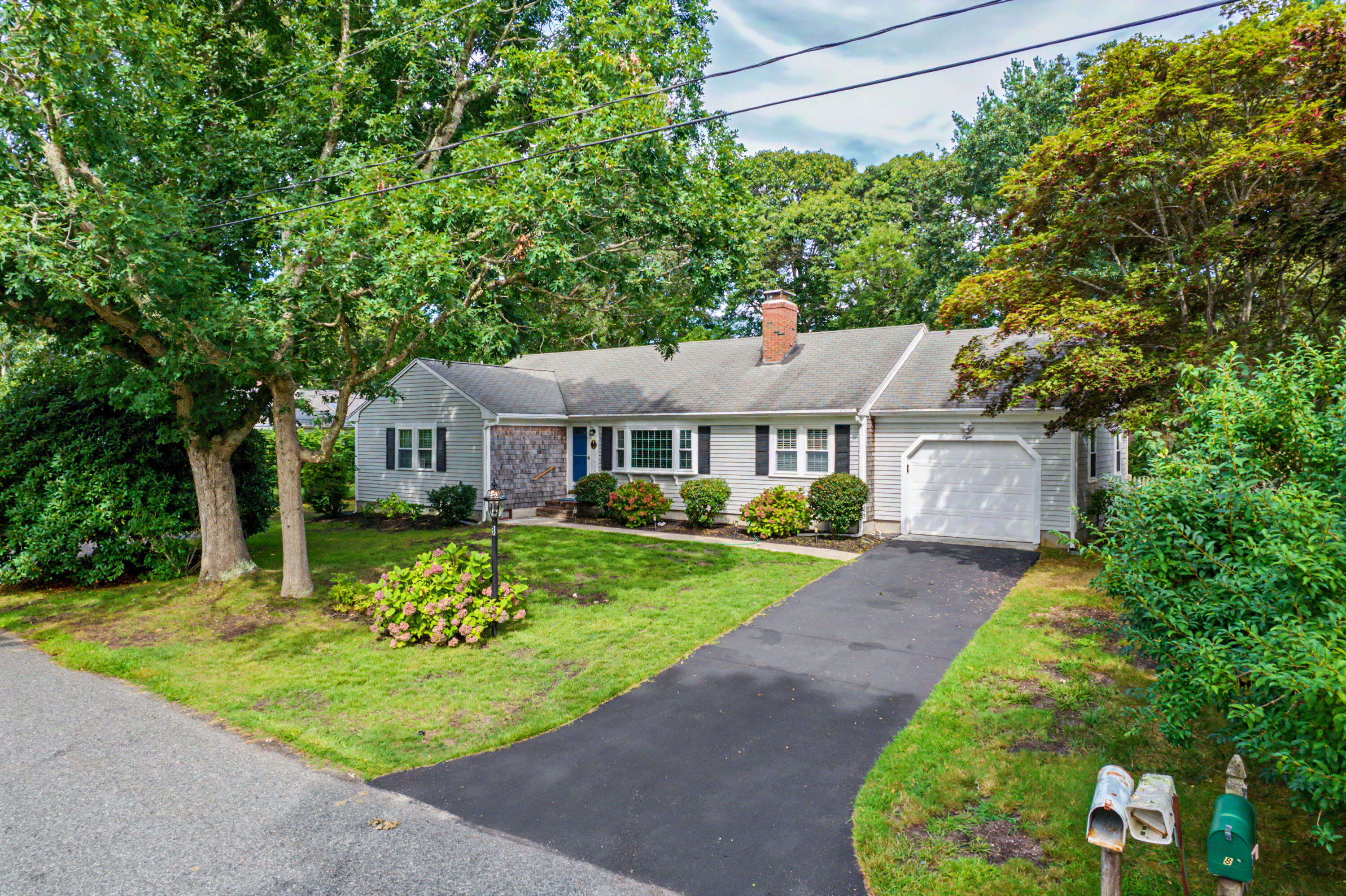 8 Gold Finch Lane Property Photo 2