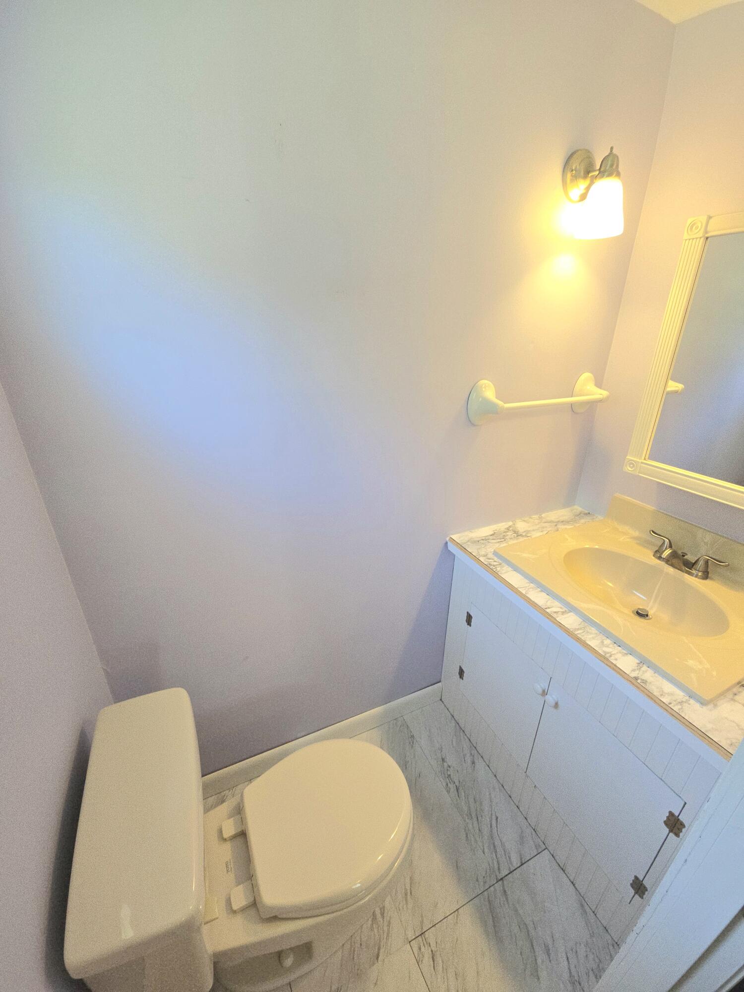 1b Walnut Street Property Photo 16